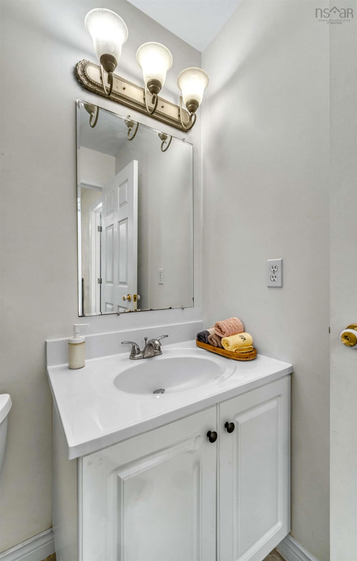 77 Amin Street, Bedford, NS (MLS 202524202)