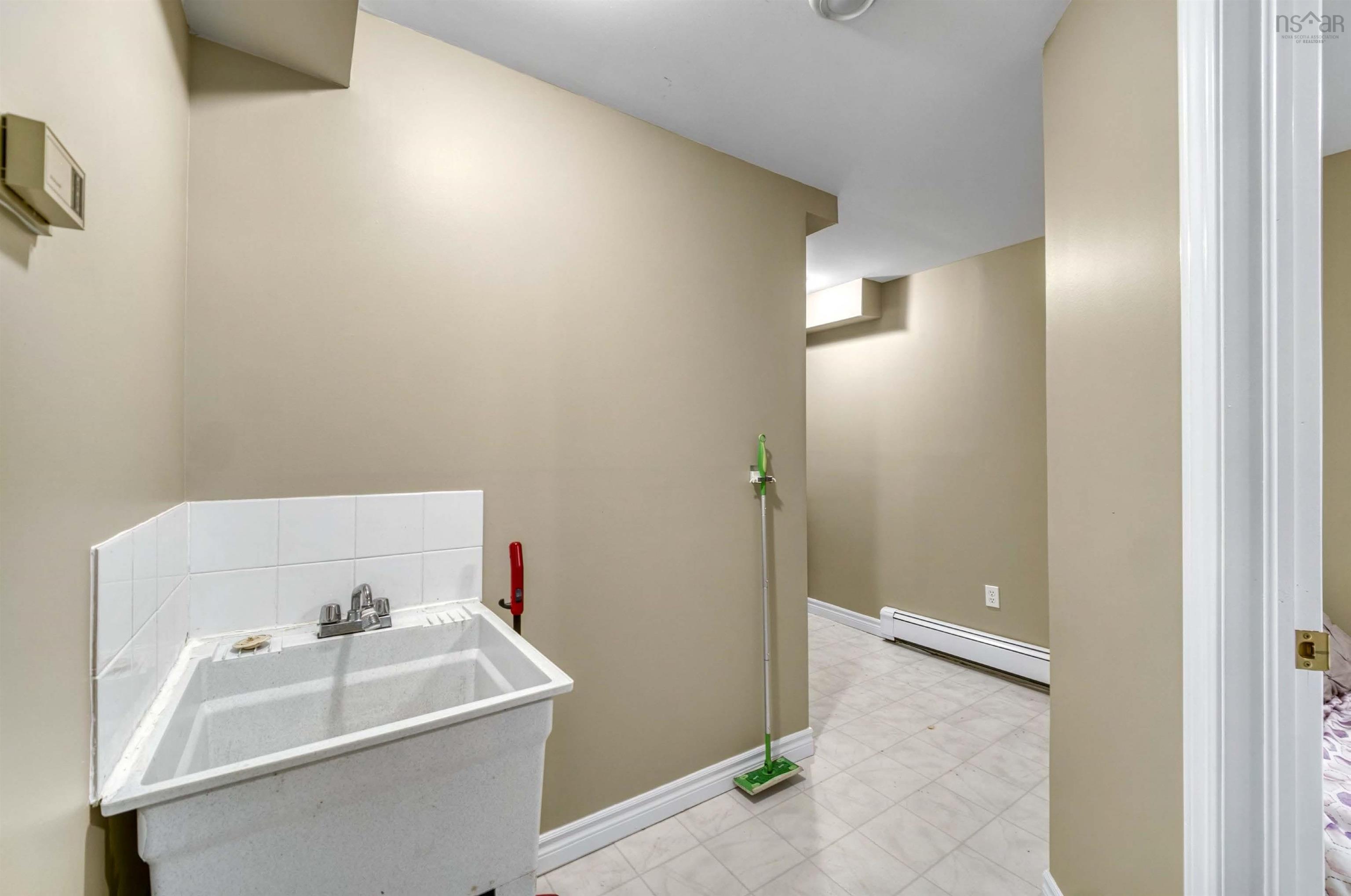 77 Amin Street, Bedford, NS (MLS 202524202)