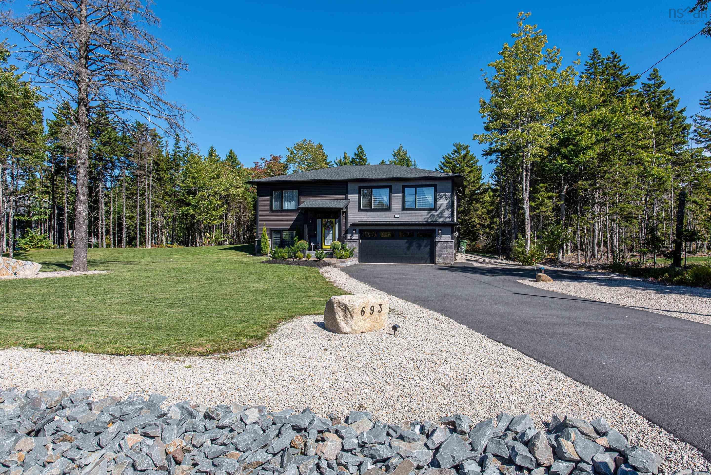 693 Midnight Run, Middle Sackville, NS (MLS® 202524216)
