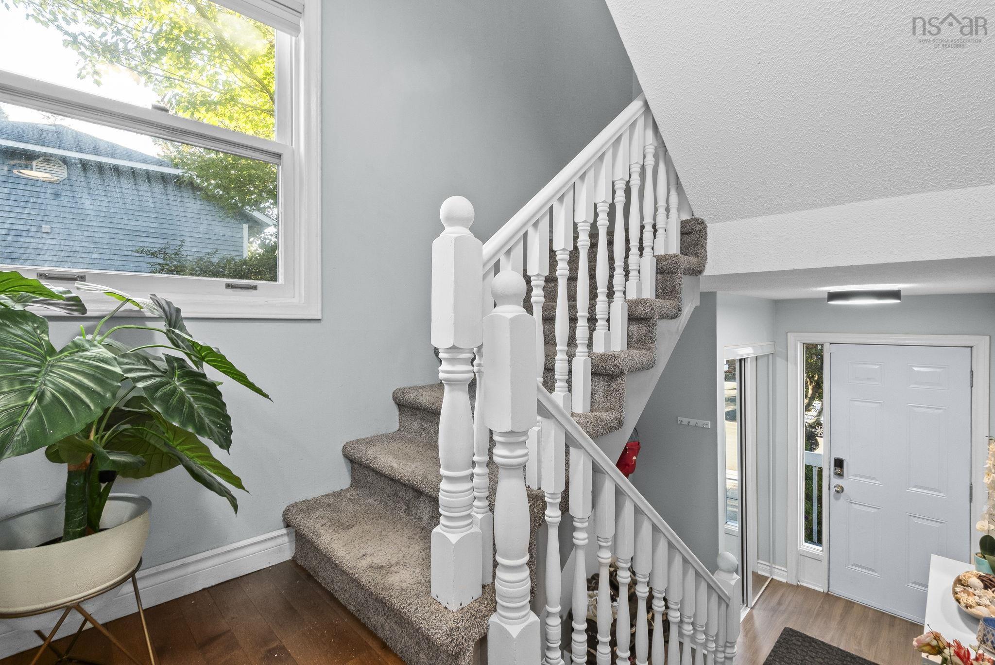 8 Remington Court, Clayton Park, NS (MLS 202524243)