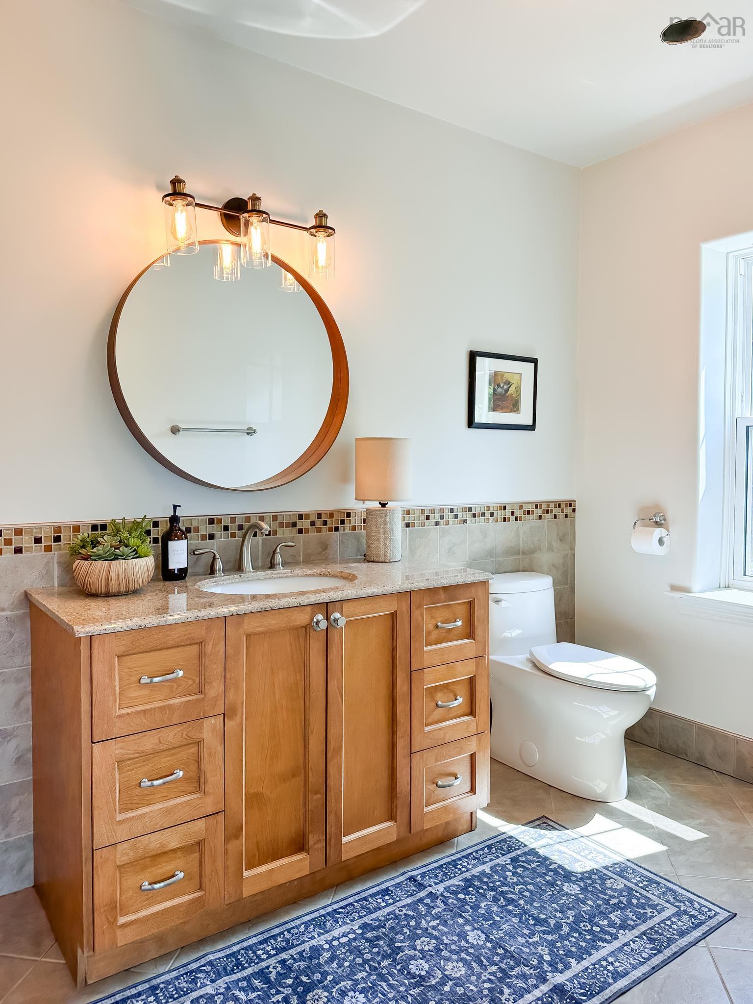 $1,275,000.00: 3419 Highway 359, Halls Harbour