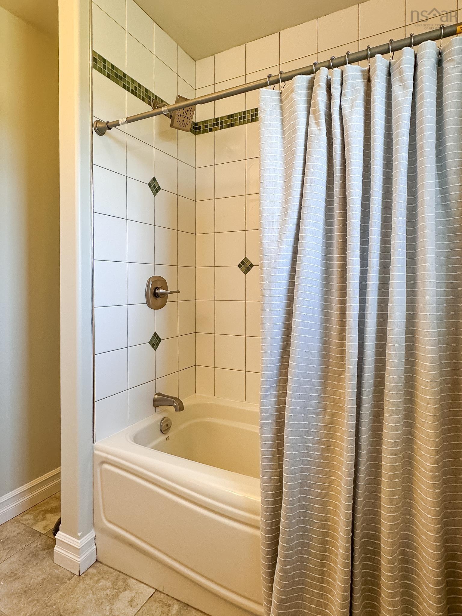 $1,275,000.00: 3419 Highway 359, Halls Harbour