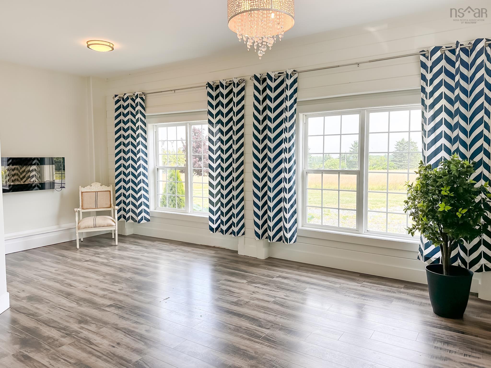 $1,275,000.00: 3419 Highway 359, Halls Harbour