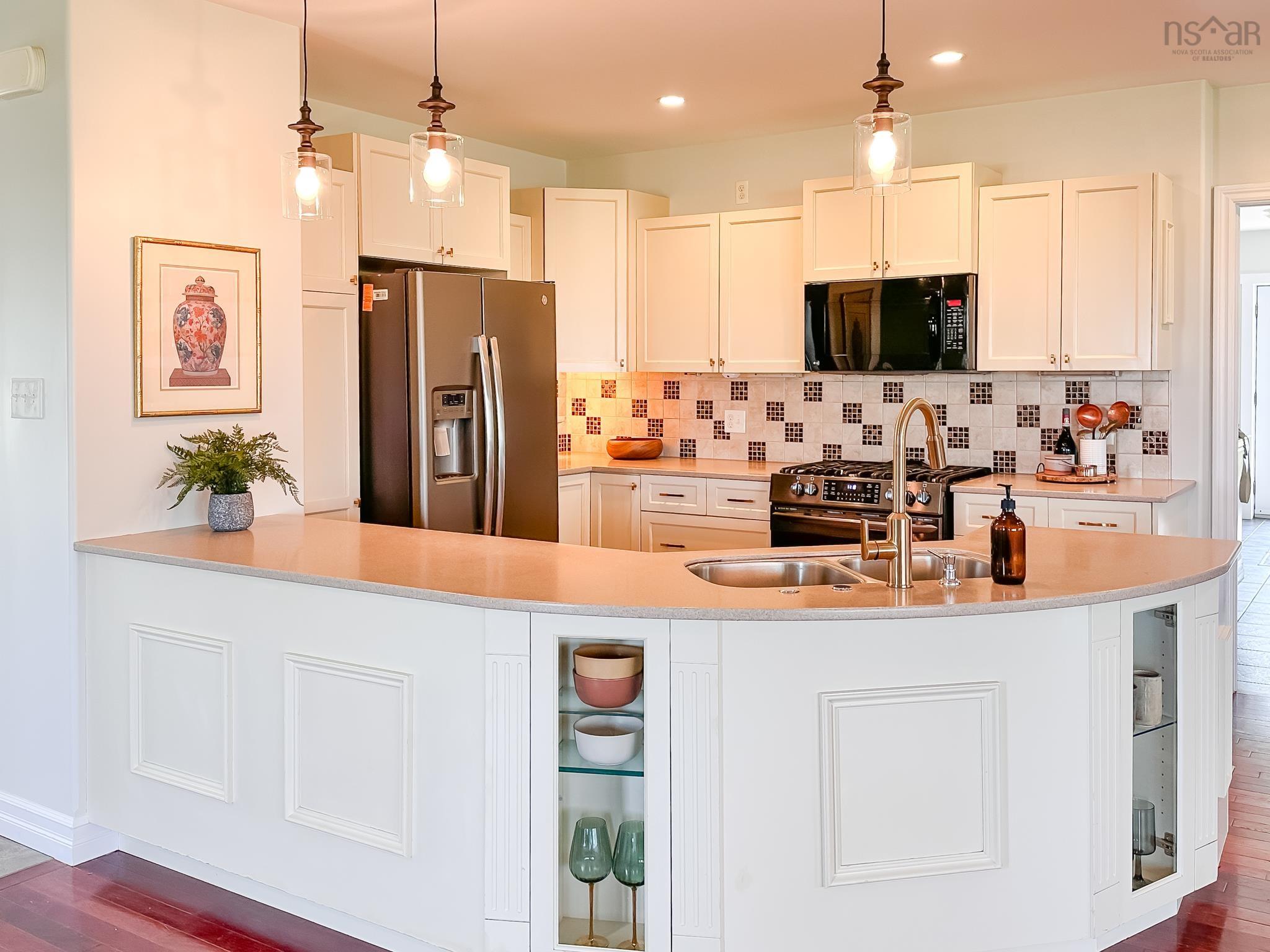 $1,275,000.00: 3419 Highway 359, Halls Harbour