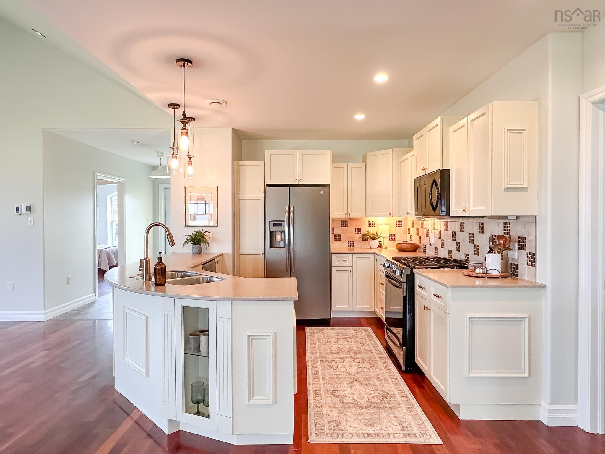 $1,275,000.00: 3419 Highway 359, Halls Harbour