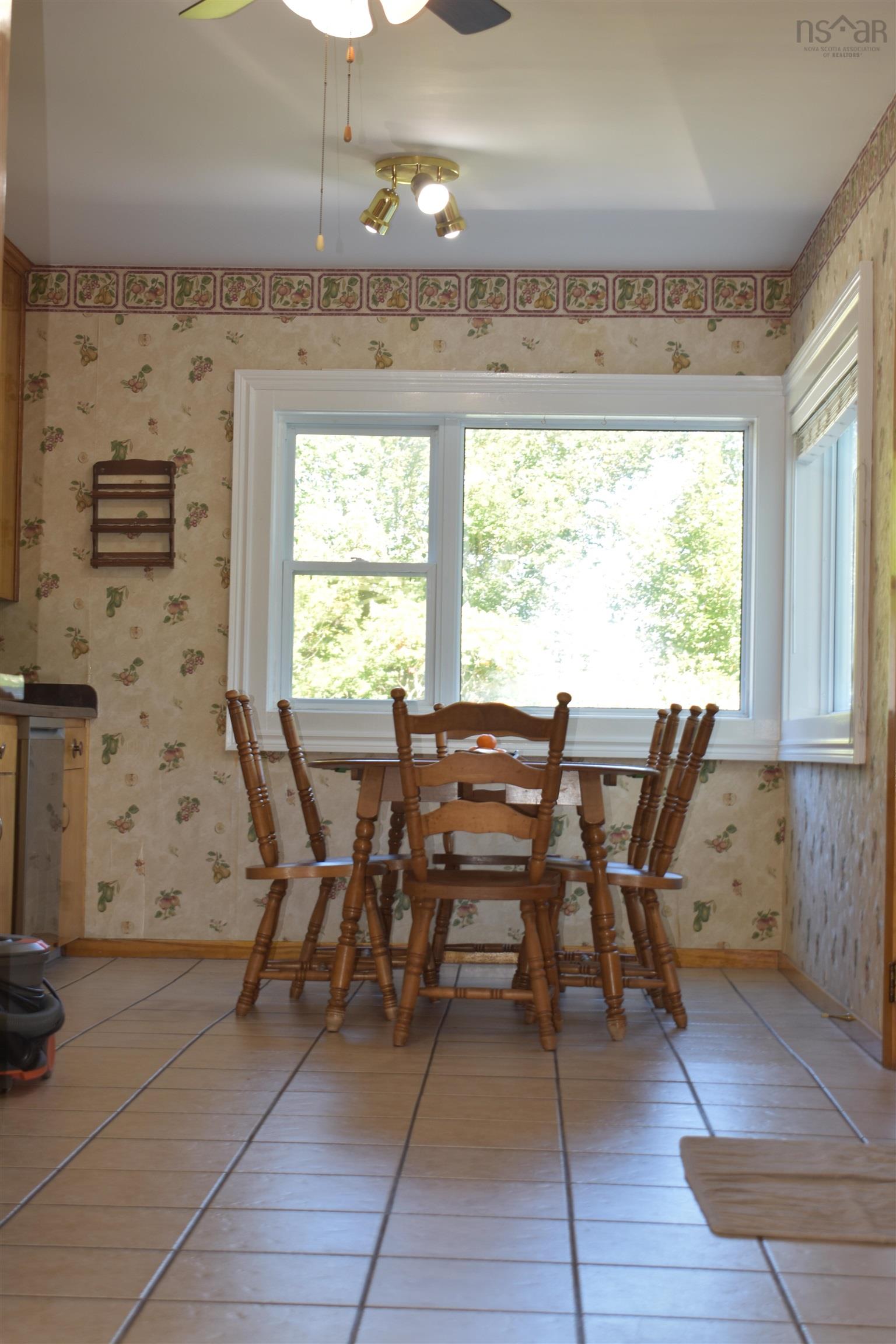 112 Bristol Avenue, Liverpool, NS (MLS 202524380)