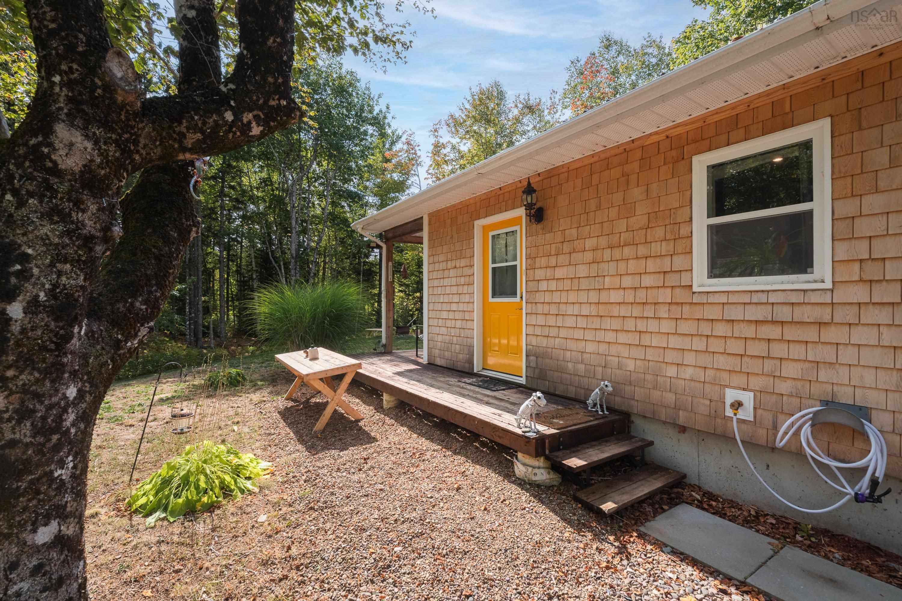 421 Lake Drive, Tupper Lake, NS (MLS® 202524391) | Tupper Lake Real Estate | RE/MAX Halifax