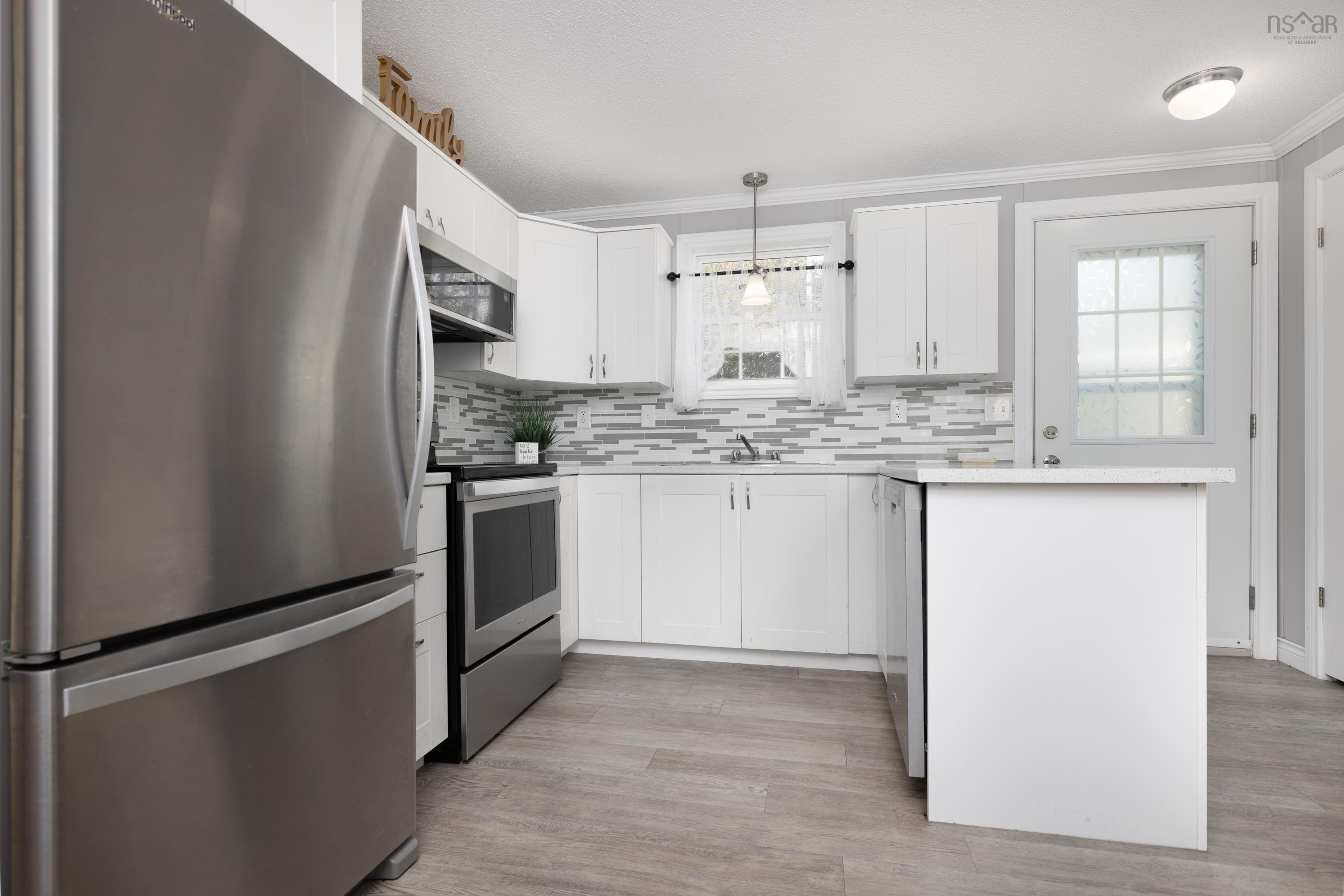 452 Glen Rise Drive, Beaver Bank, NS (MLS 202524395)