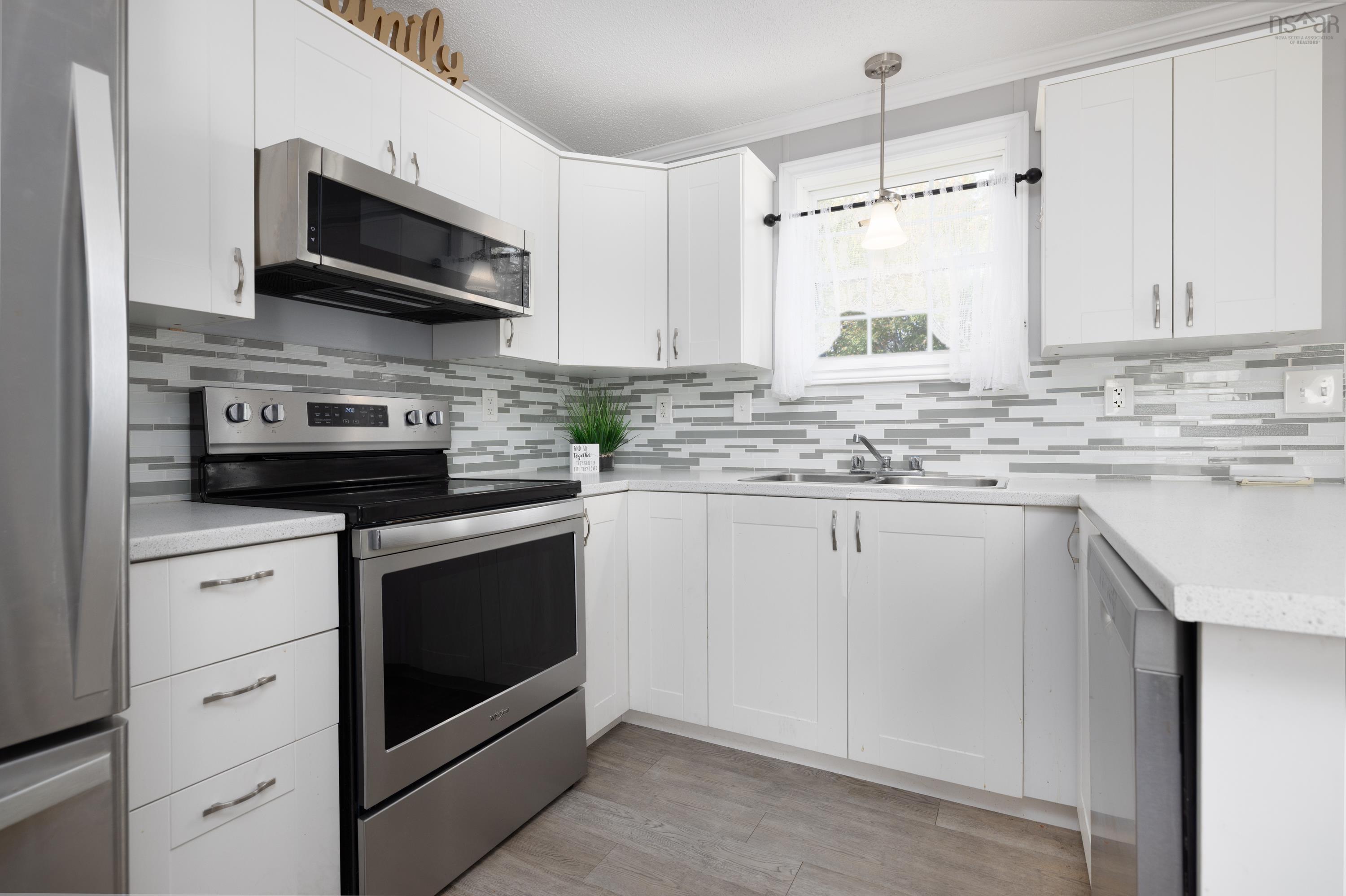 452 Glen Rise Drive, Beaver Bank, NS (MLS 202524395)