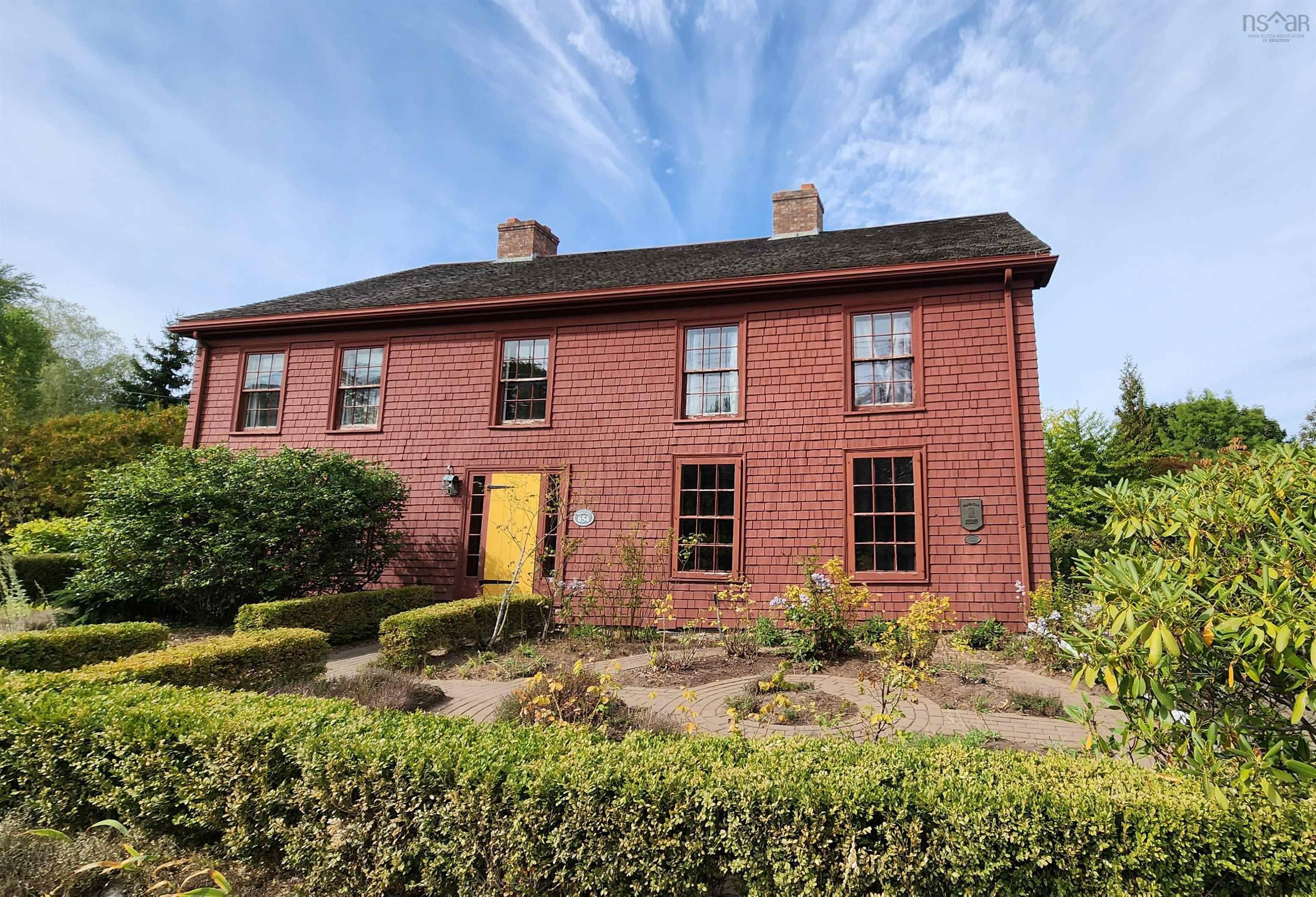 654 Main Street, Wolfville, NS (MLS® 202524408)