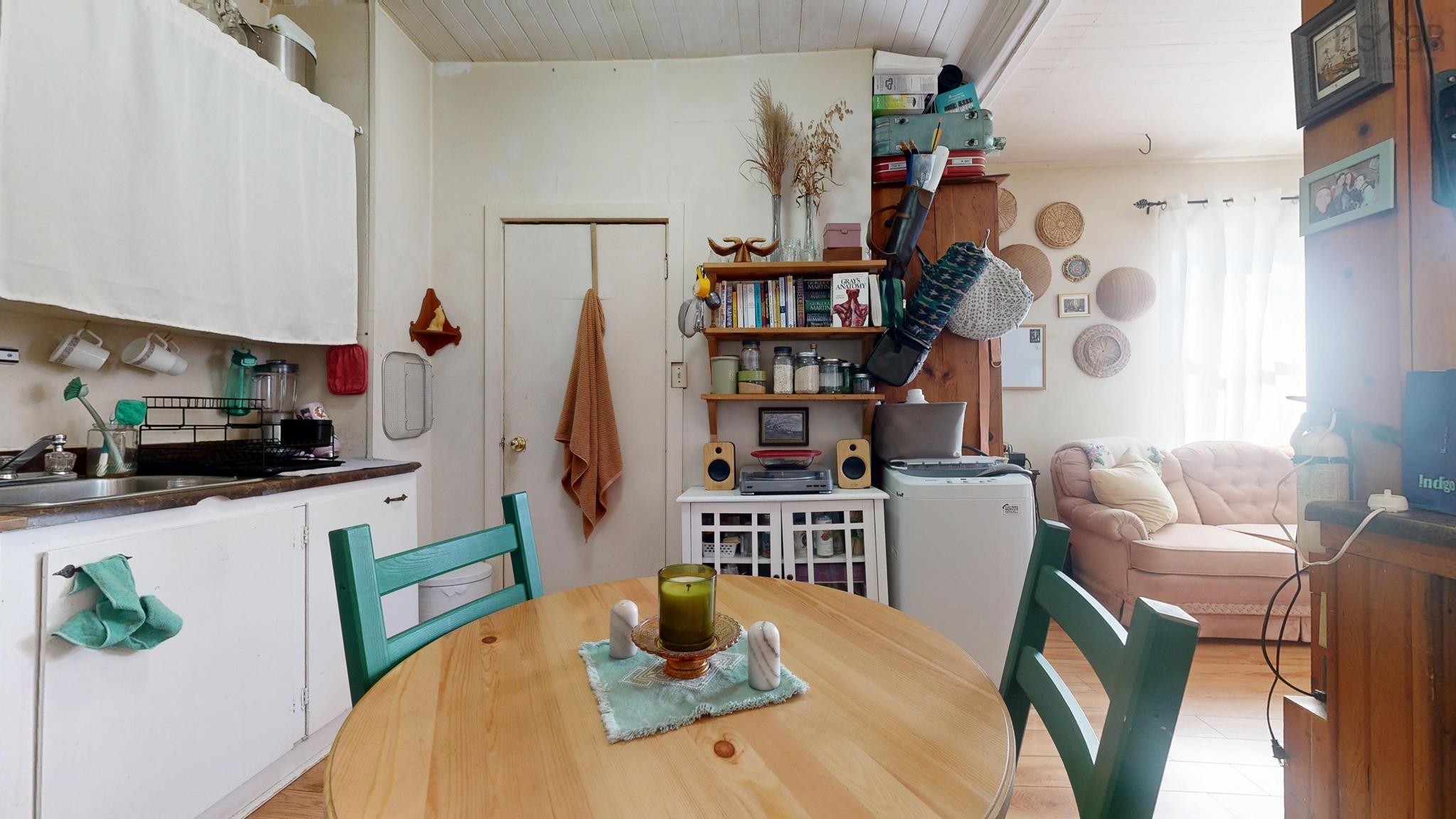 2683-87 Fuller Terrace, Halifax Peninsula, NS (MLS 202524427)