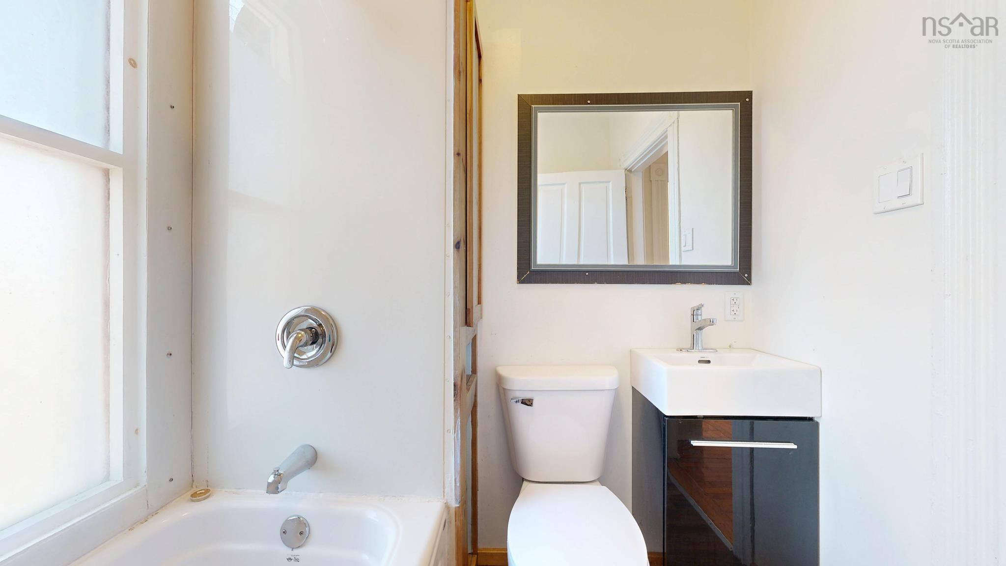 2683-87 Fuller Terrace, Halifax Peninsula, NS (MLS 202524427)