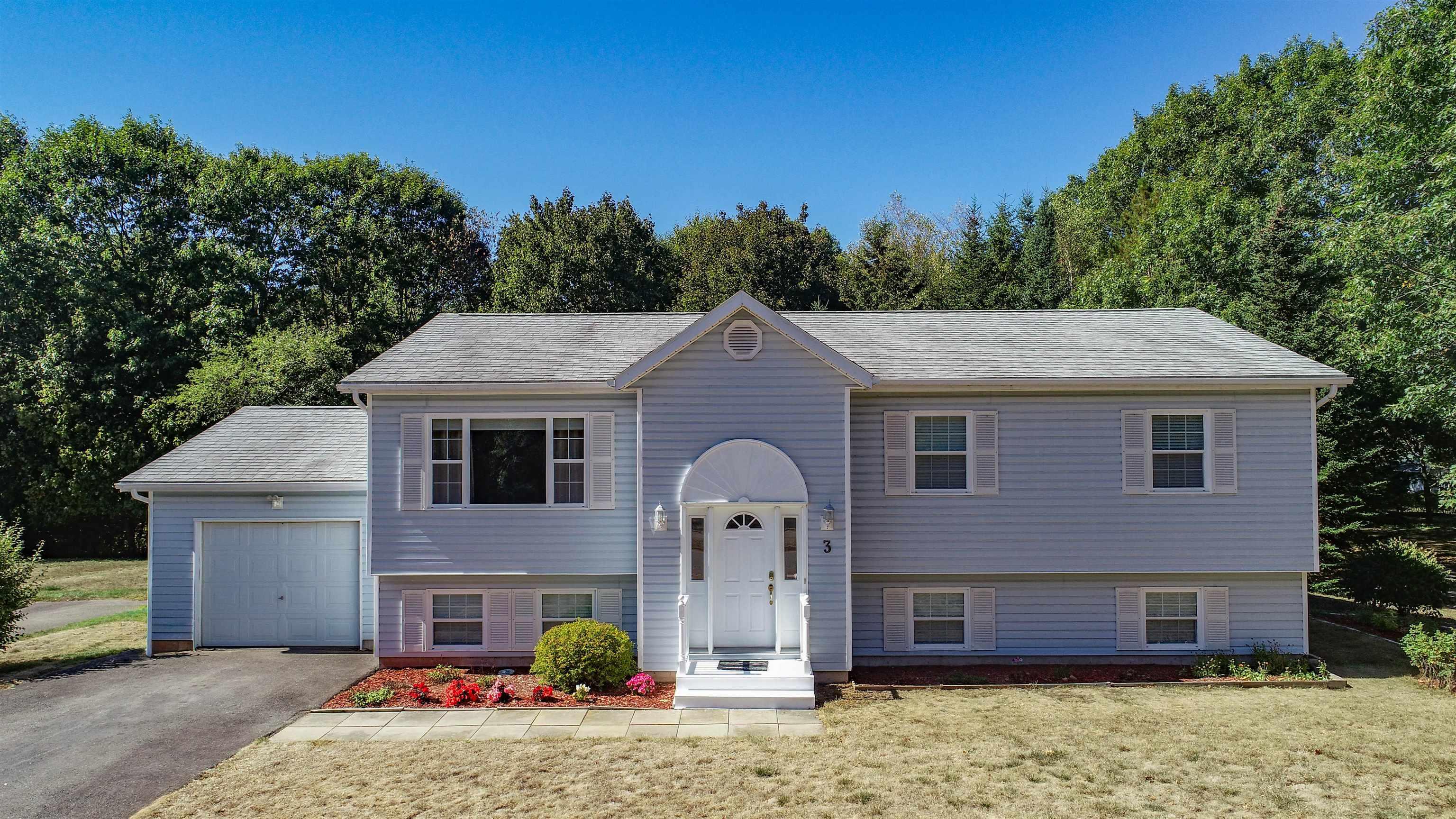 3 Acadia Dr, Kentville, NS (MLS® 202524463) | Kentville Real Estate | RE/MAX Halifax