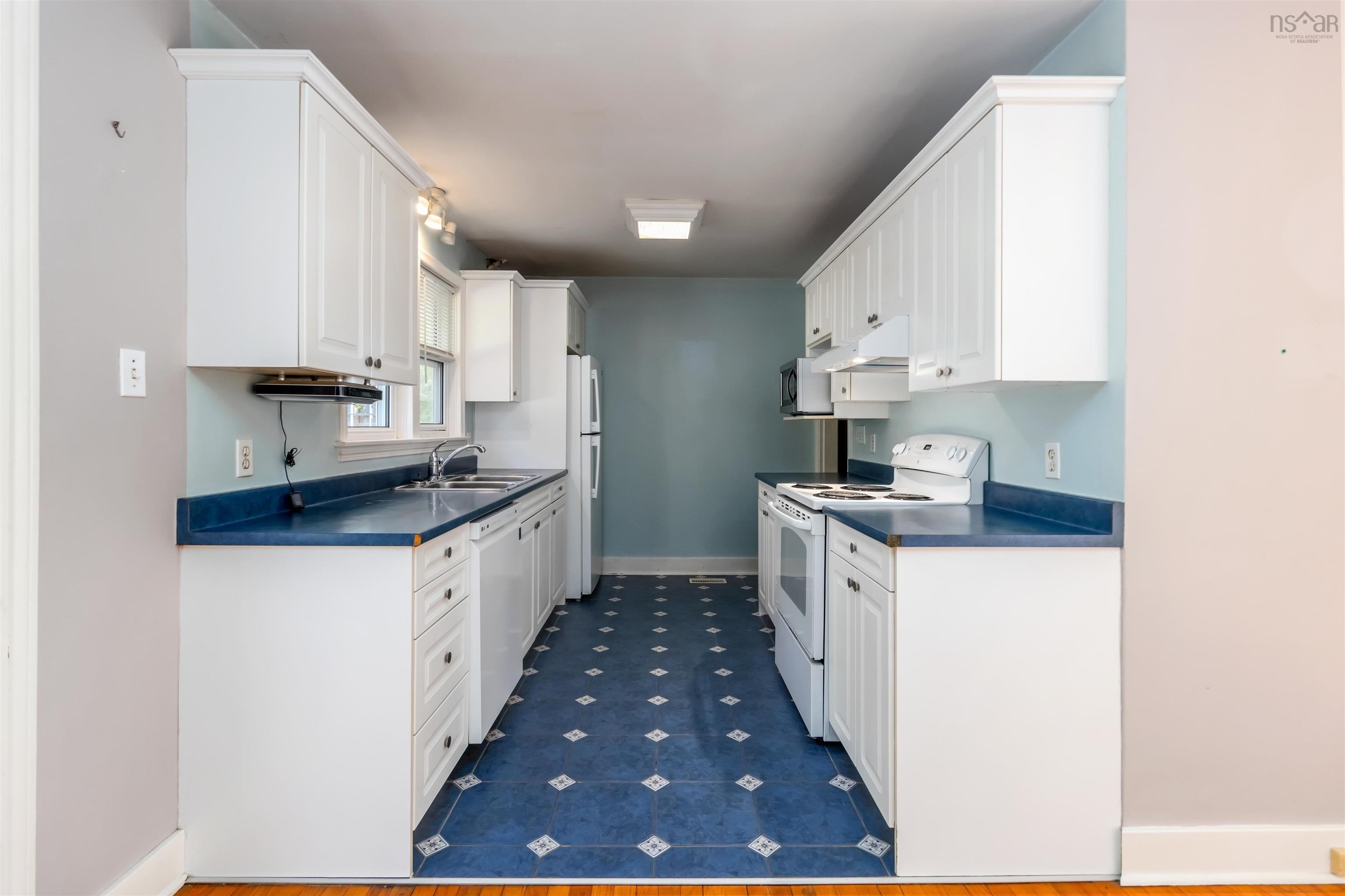 12 Elizabeth Street, Dartmouth, NS (MLS 202524471)