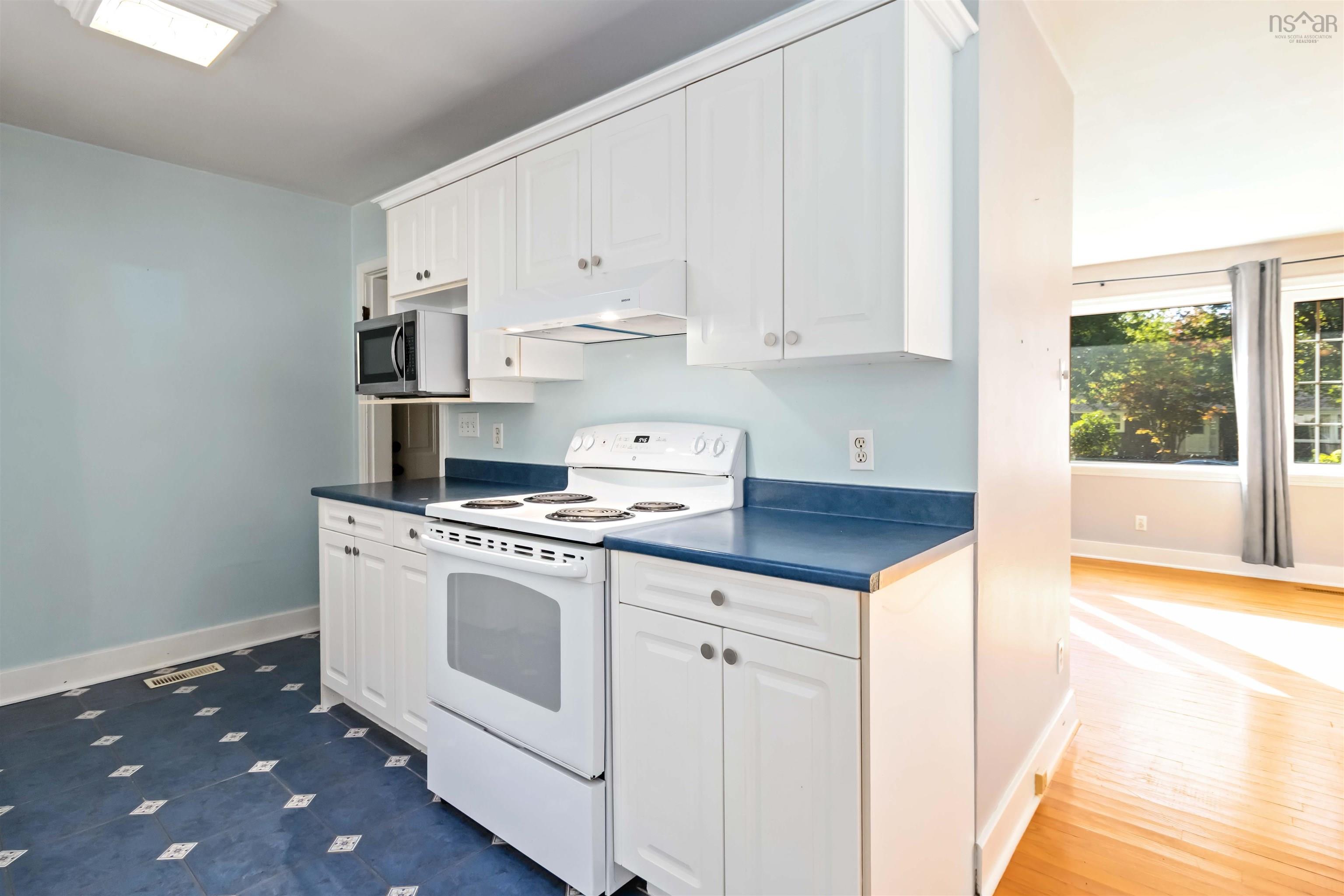 12 Elizabeth Street, Dartmouth, NS (MLS 202524471)