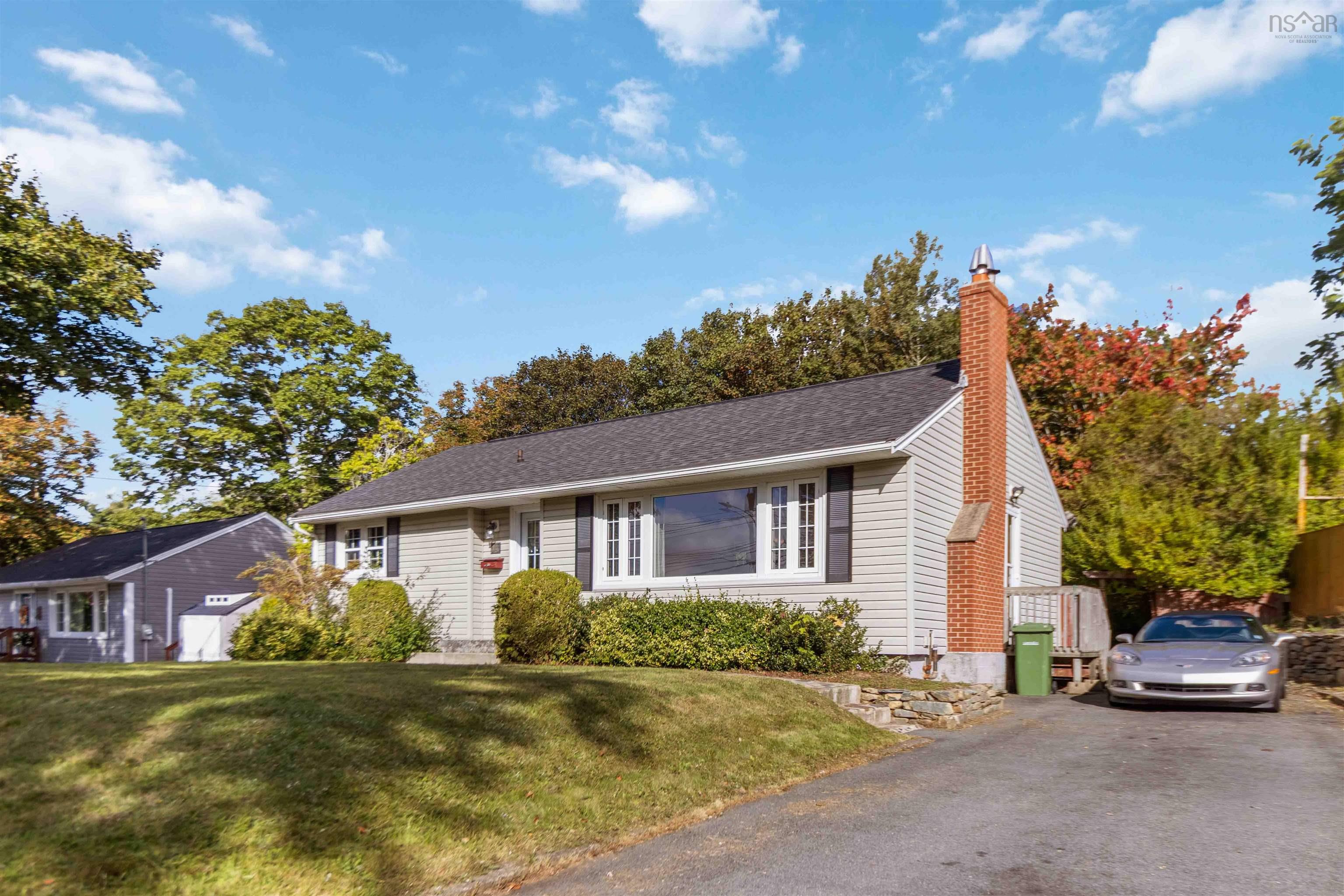 12 Elizabeth Street, Dartmouth, NS (MLS 202524471)