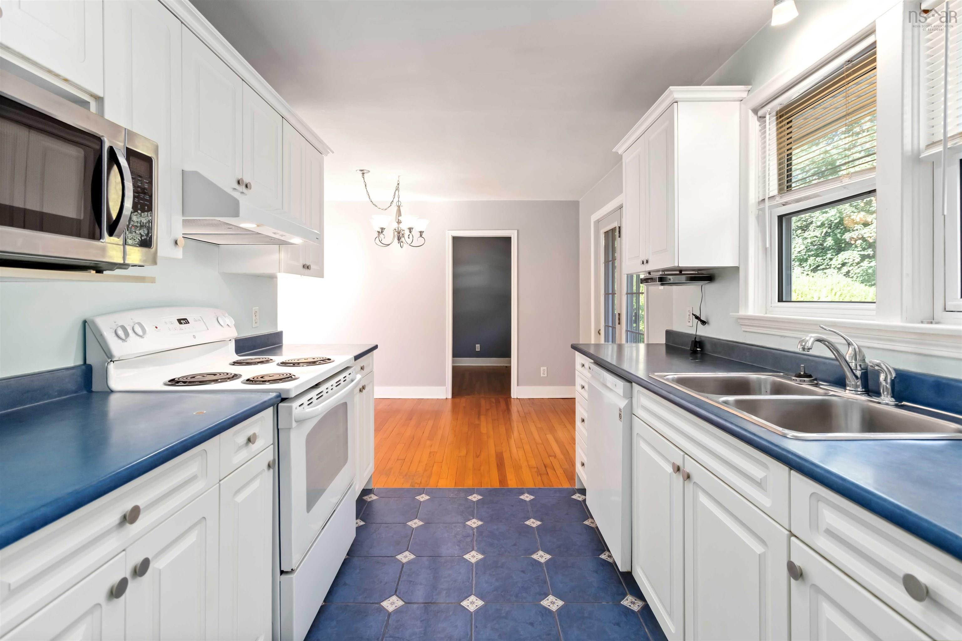 12 Elizabeth Street, Dartmouth, NS (MLS 202524471)