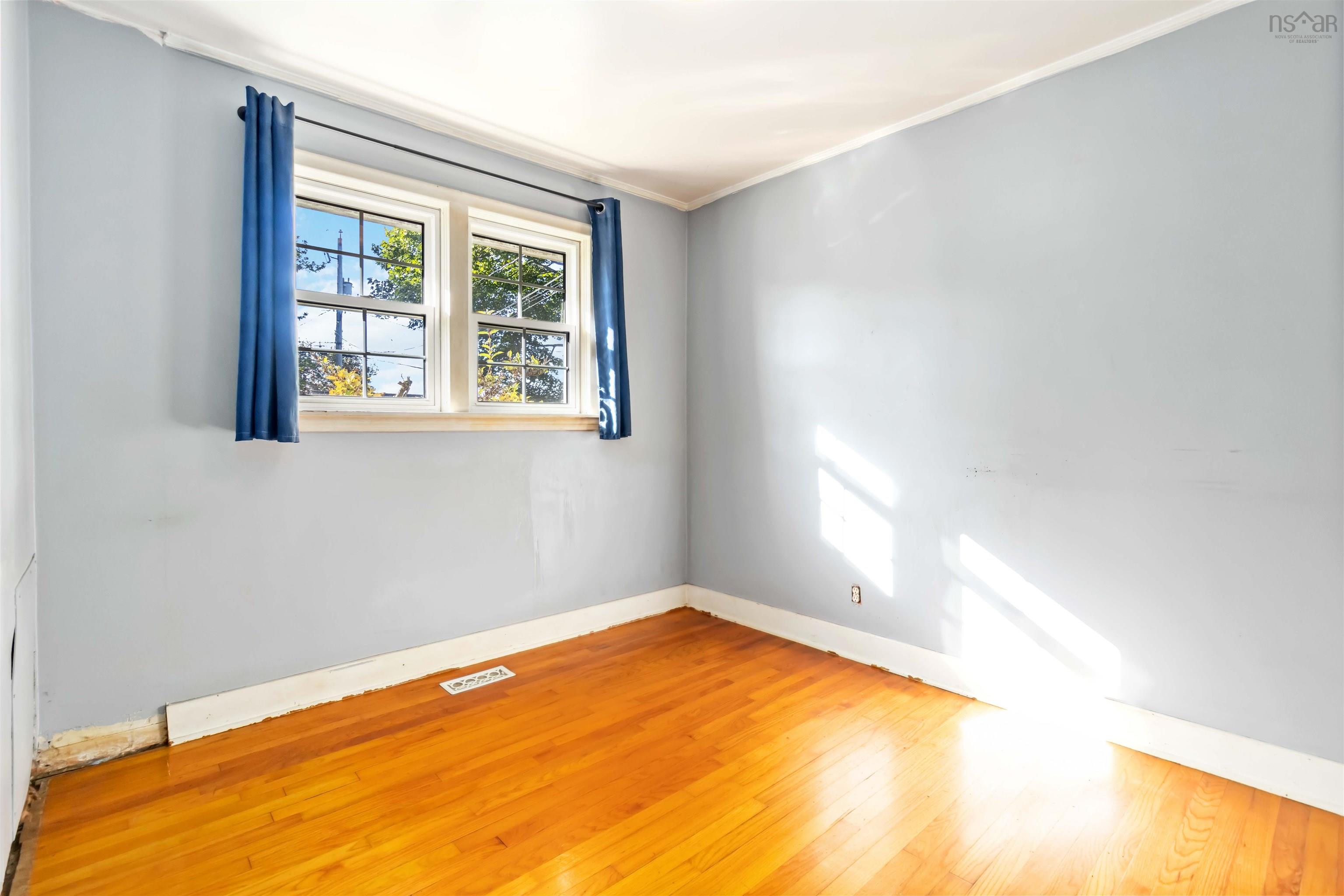 12 Elizabeth Street, Dartmouth, NS (MLS 202524471)