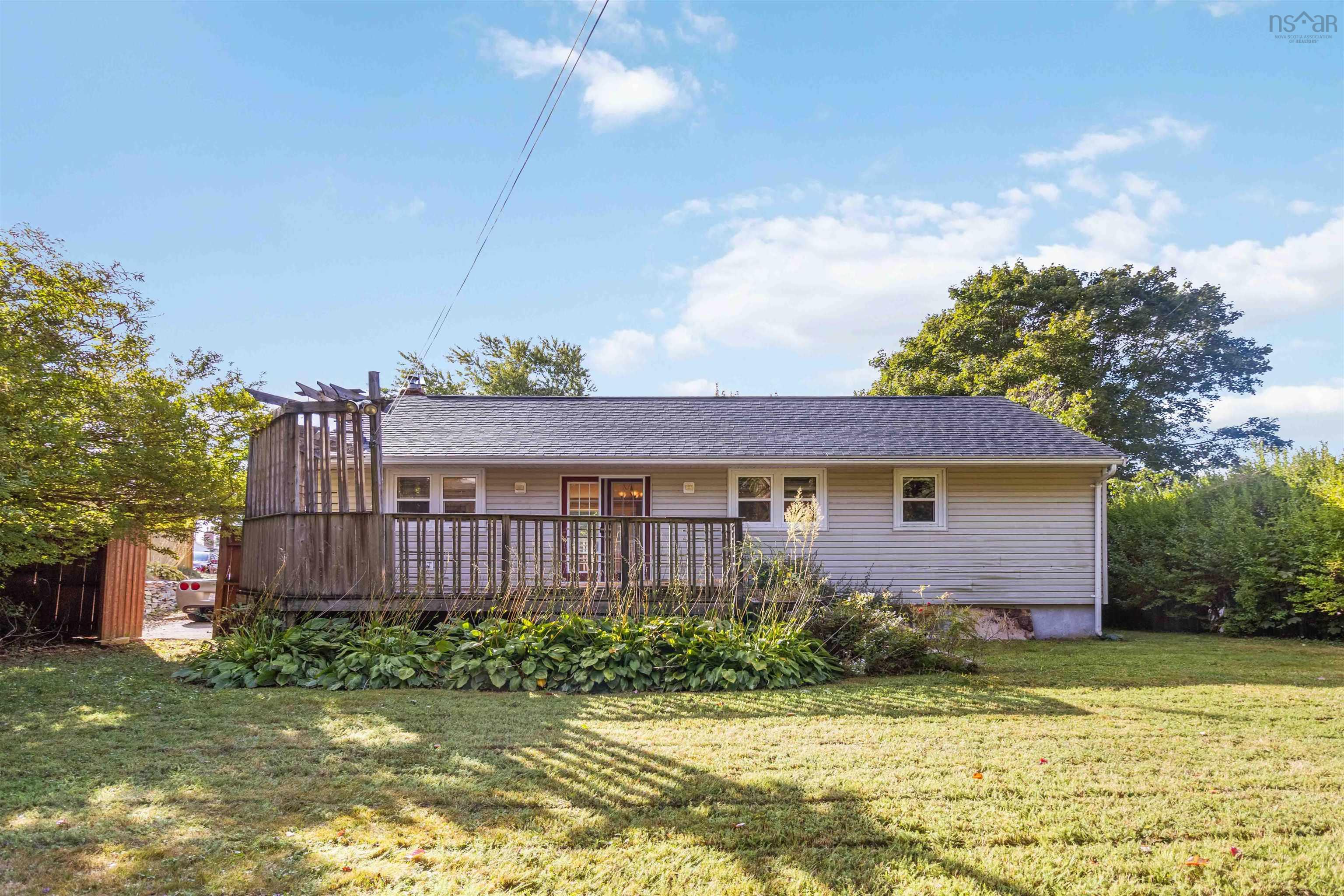 12 Elizabeth Street, Dartmouth, NS (MLS 202524471)