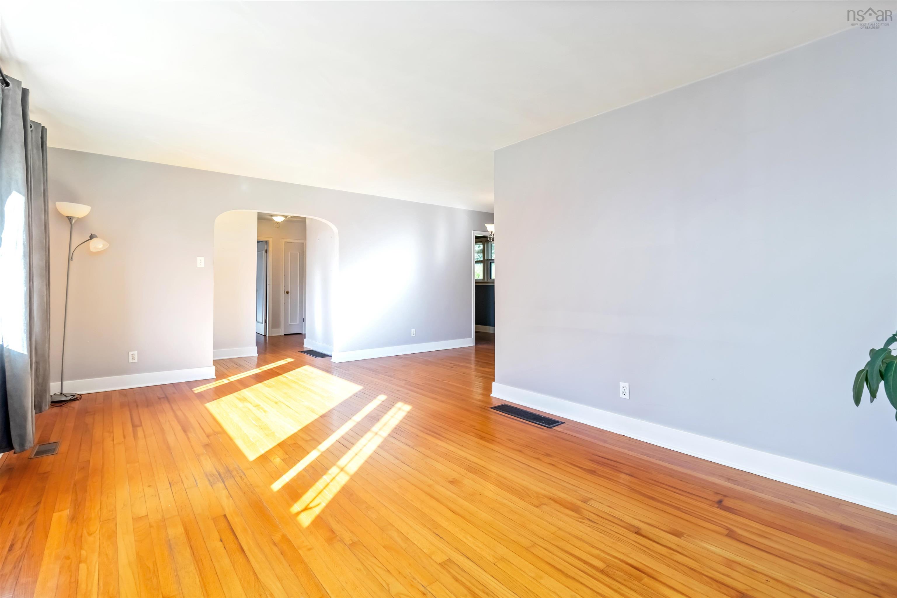 12 Elizabeth Street, Dartmouth, NS (MLS 202524471)