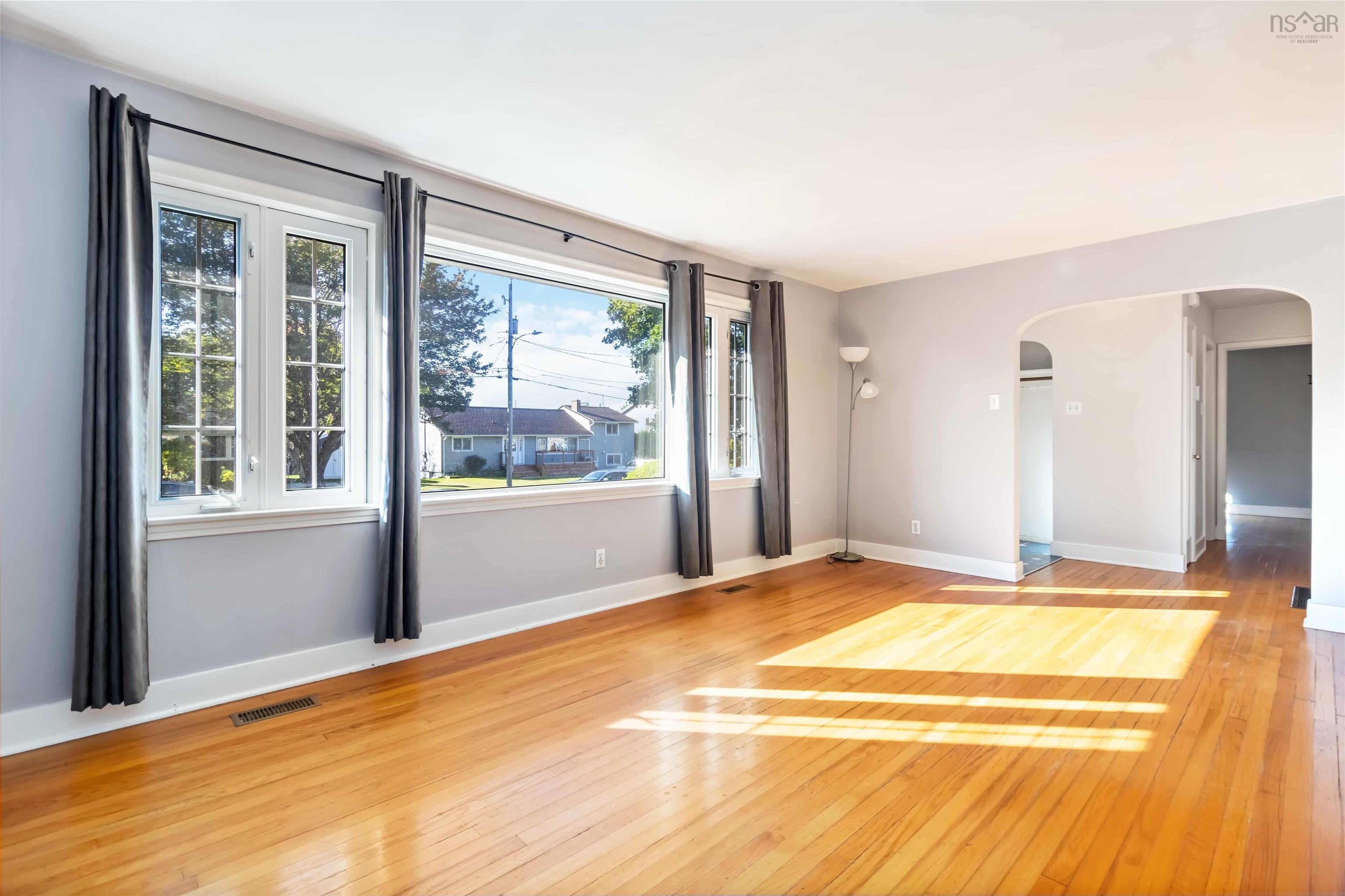 12 Elizabeth Street, Dartmouth, NS (MLS 202524471)