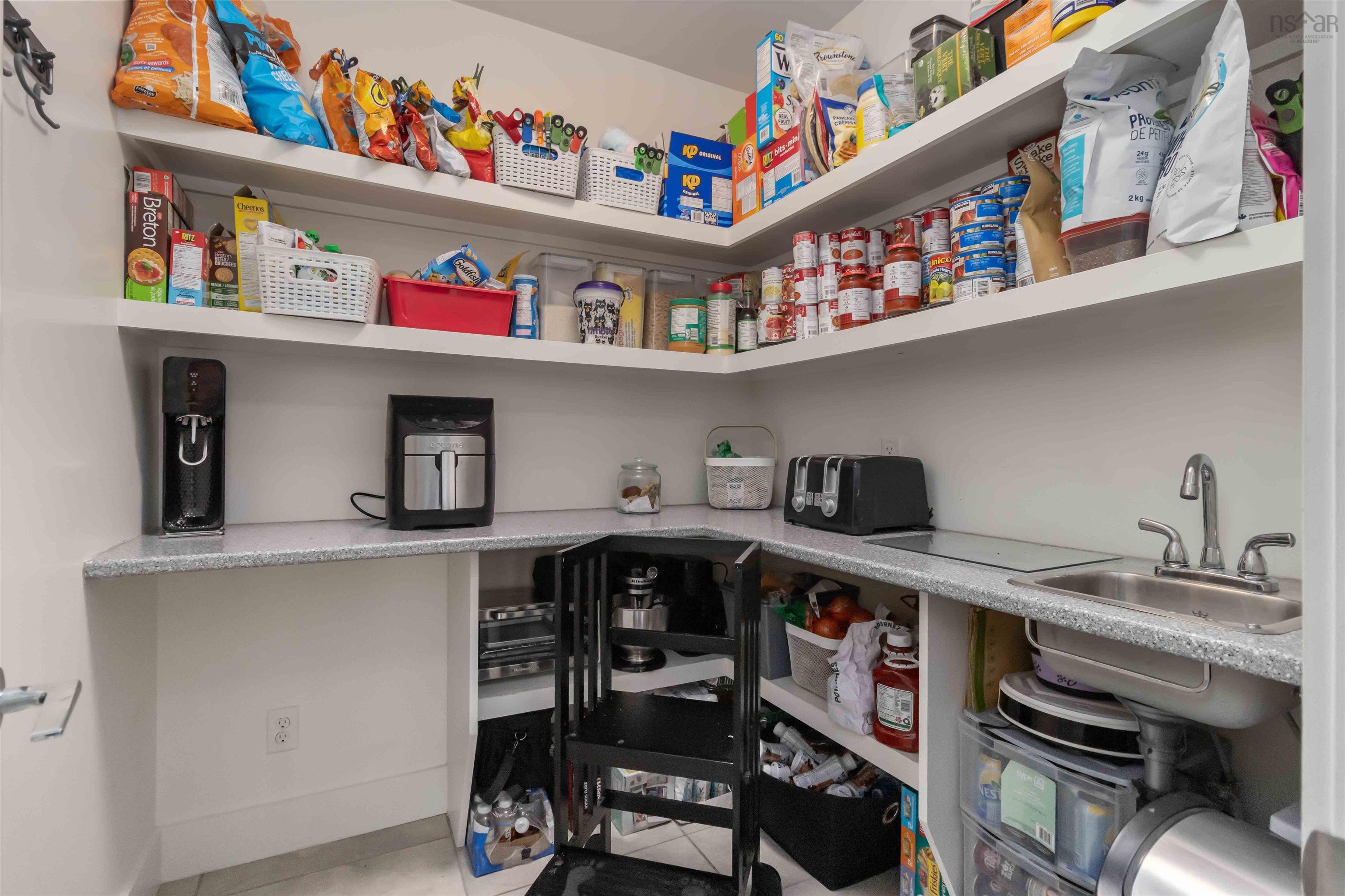 11 Aspenhill Court, Bedford, NS (MLS 202524476)