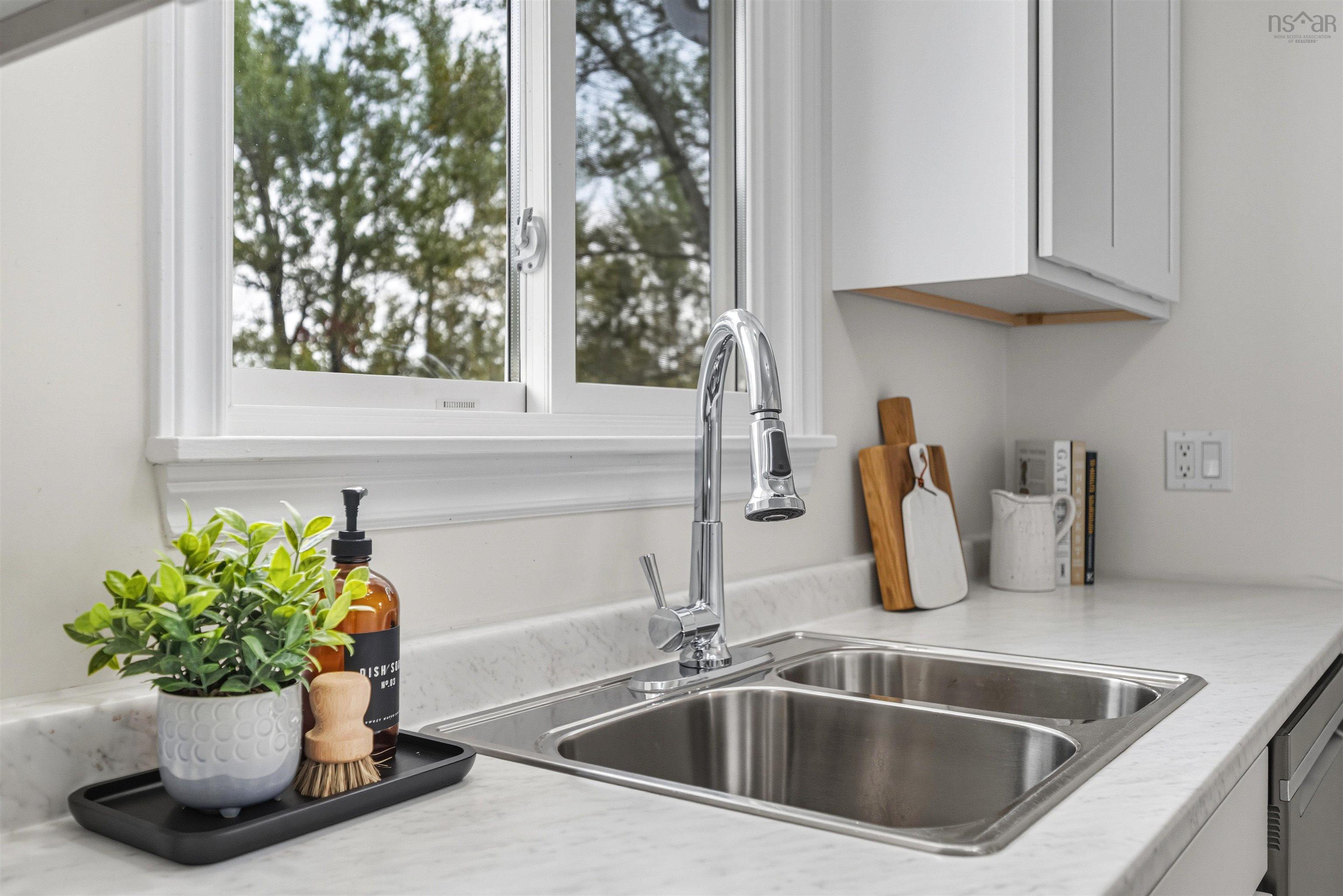 9 Laurie Drive, Lower Sackville, NS (MLS 202524634)