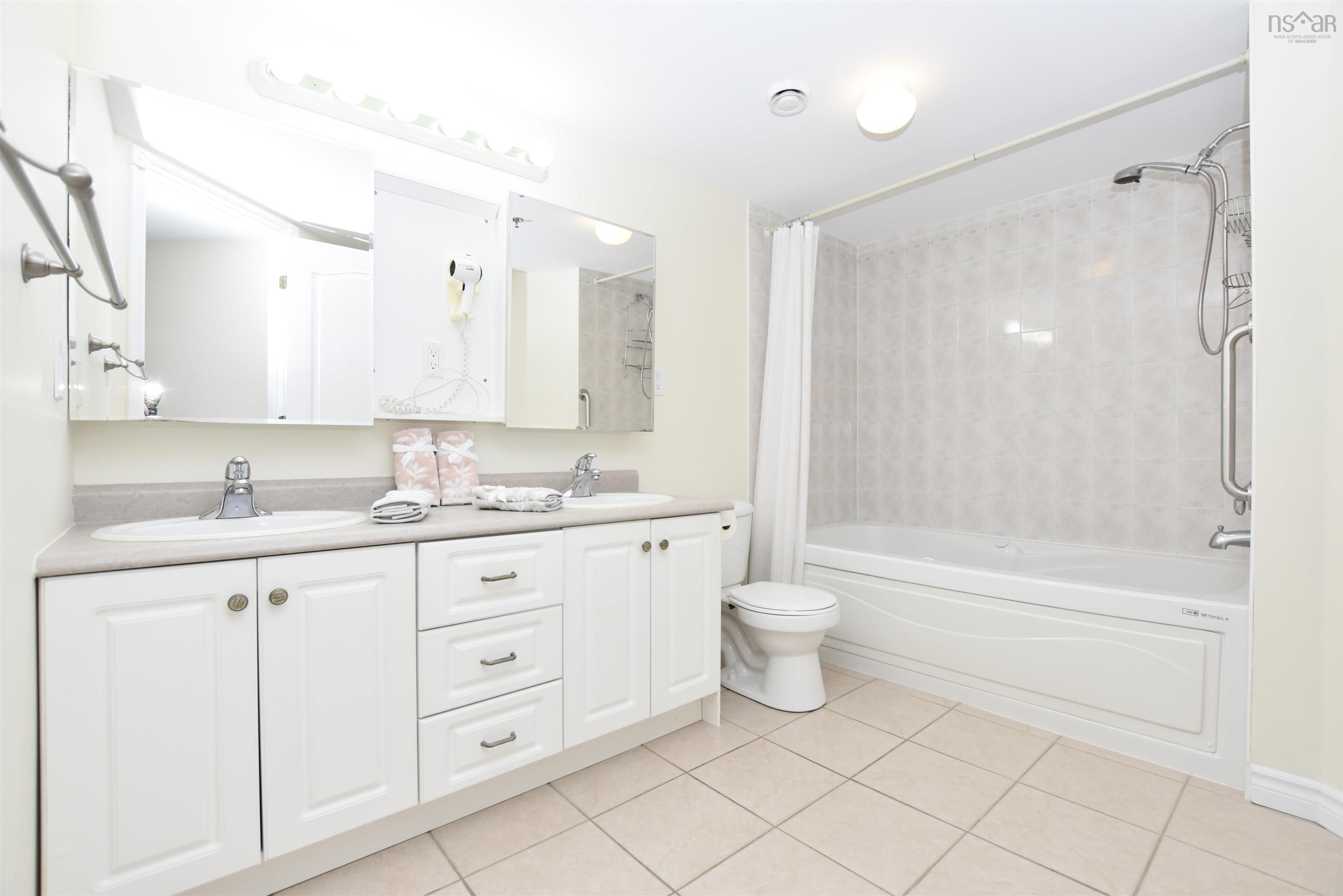 105 40 Regency Park Drive, Halifax, NS (MLS 202524647)