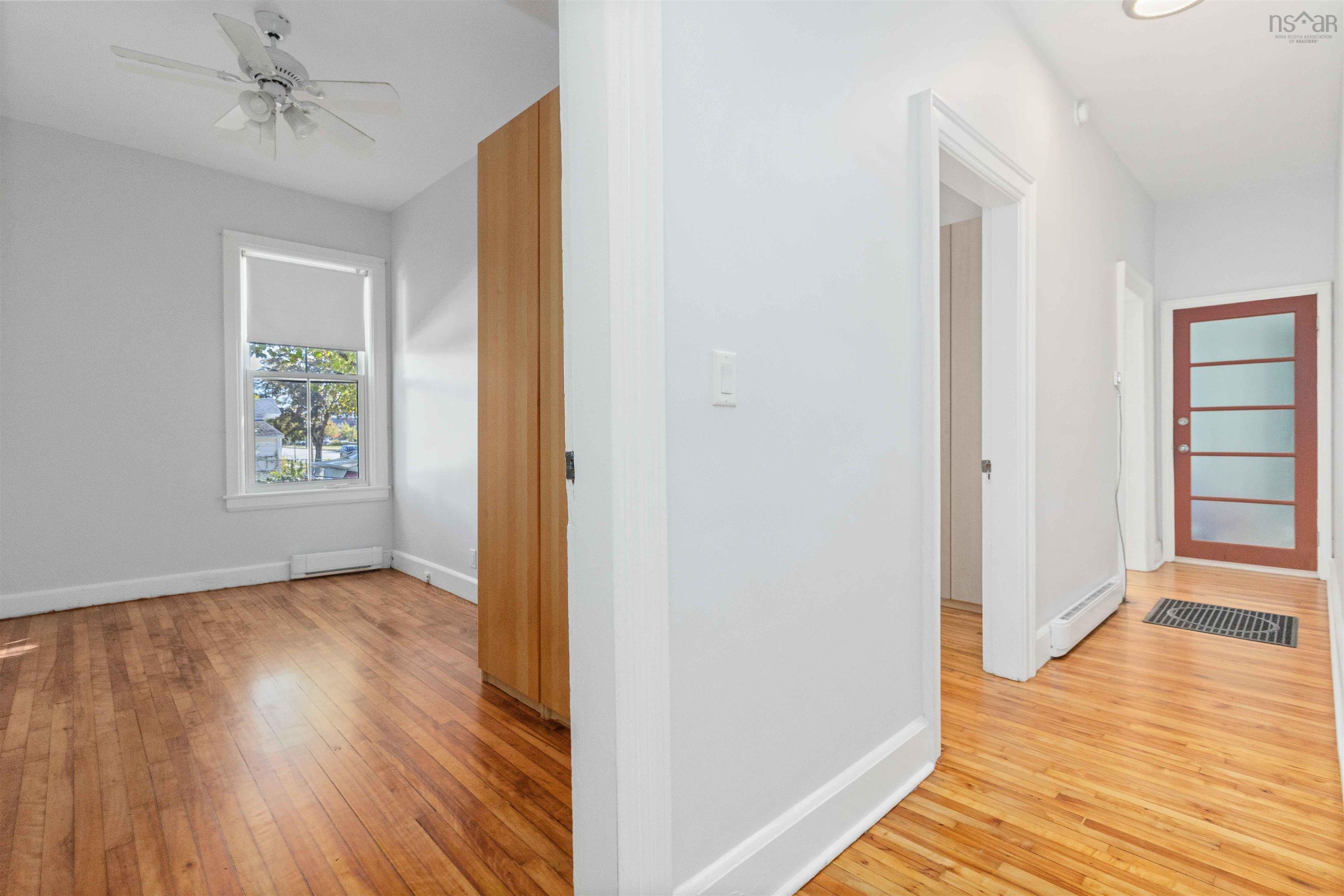 132 Victoria Road, Dartmouth, NS (MLS 202524692)