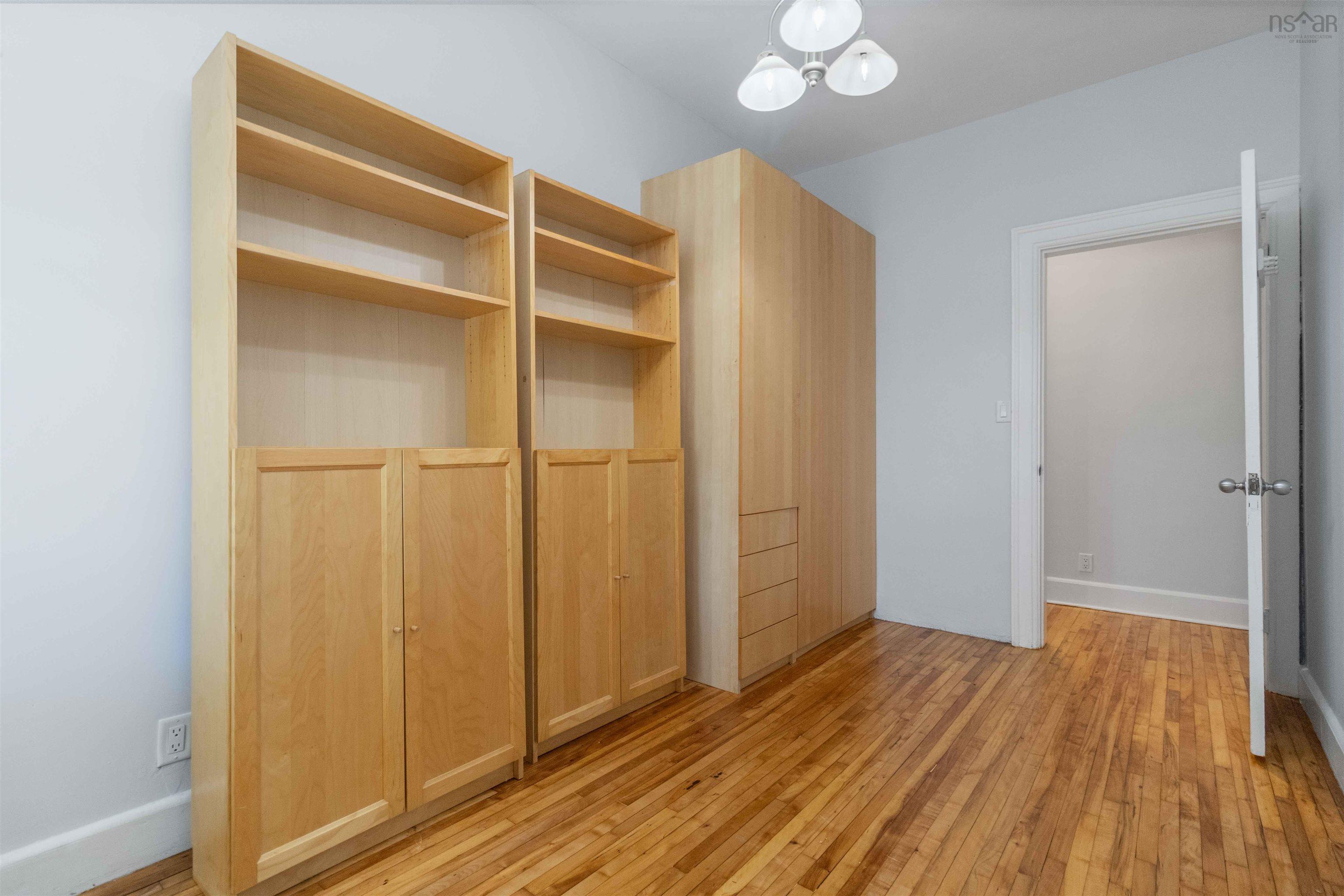 132 Victoria Road, Dartmouth, NS (MLS 202524692)