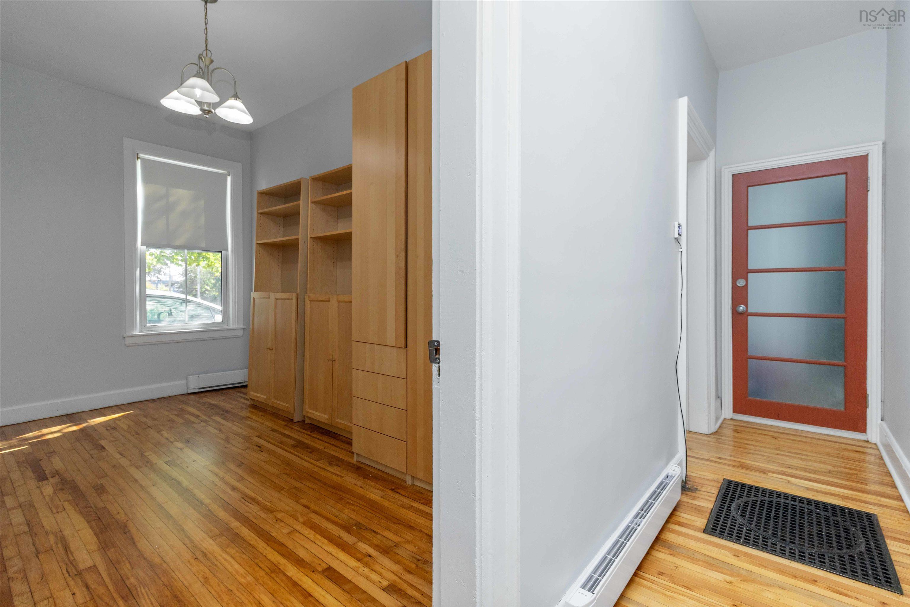 132 Victoria Road, Dartmouth, NS (MLS 202524692)