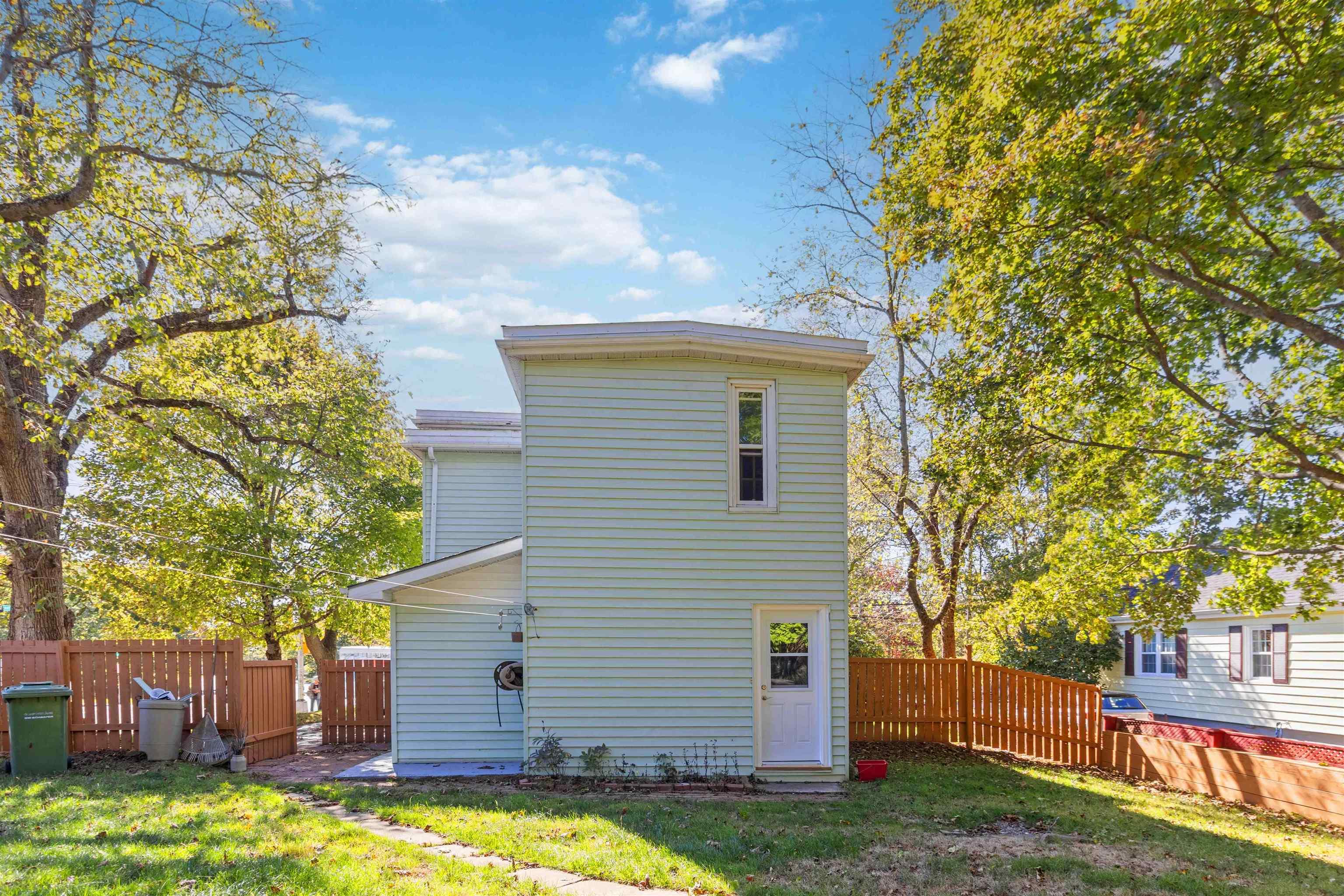 132 Victoria Road, Dartmouth, NS (MLS 202524692)