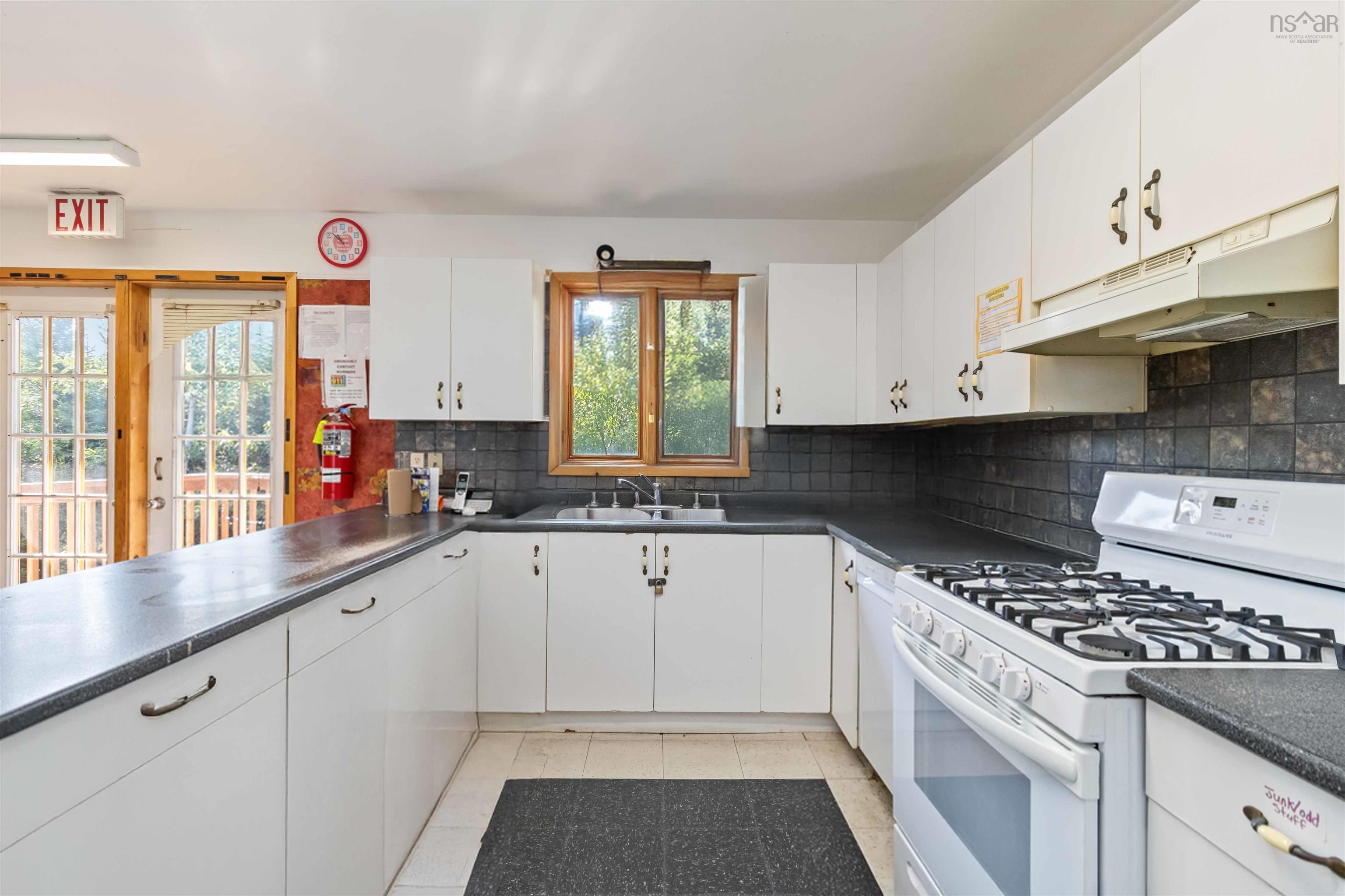 4182 Highway 7, Porters Lake, NS (MLS 202524792)