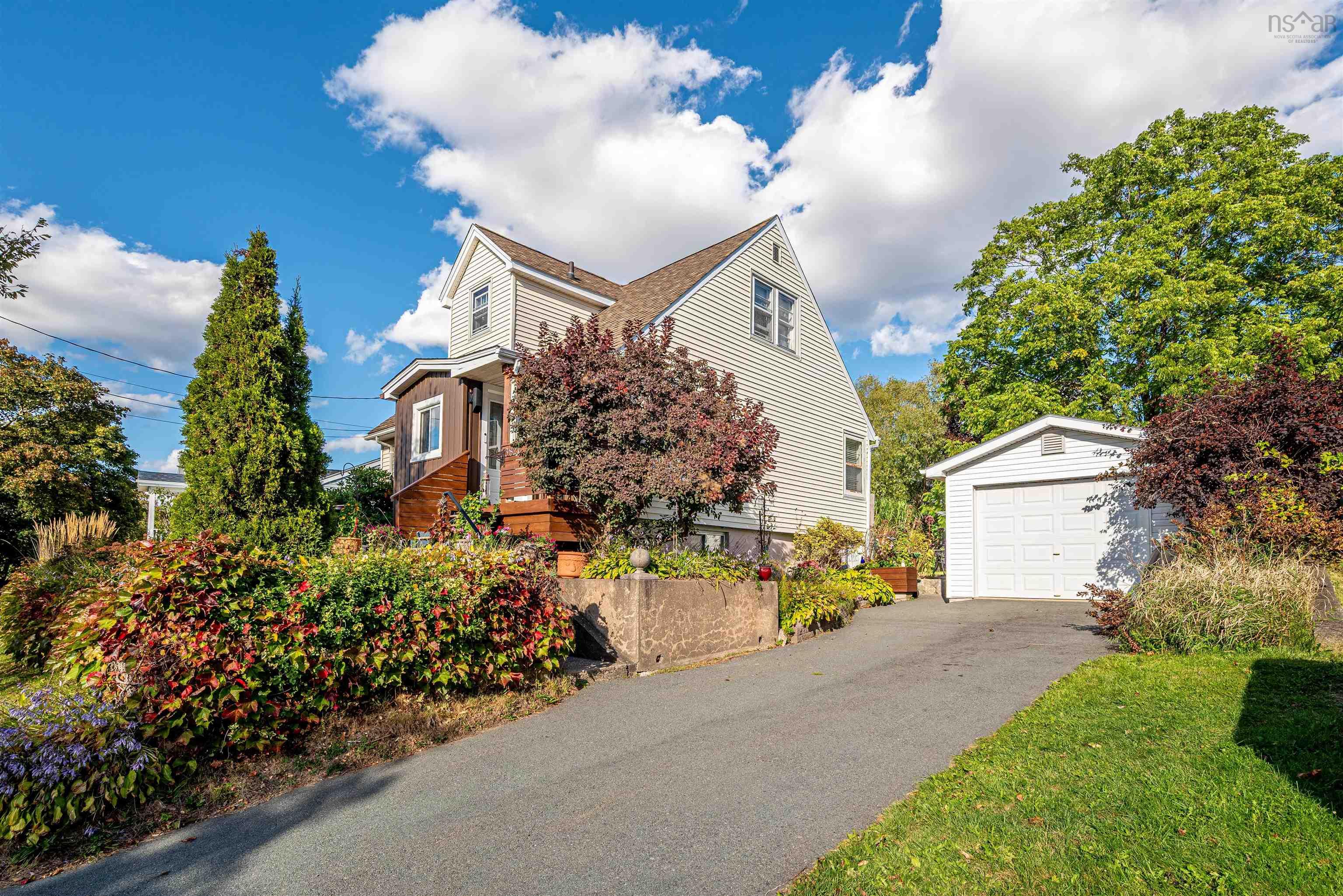 3821 Basinview Drive, Halifax, NS (MLS® 202524806)