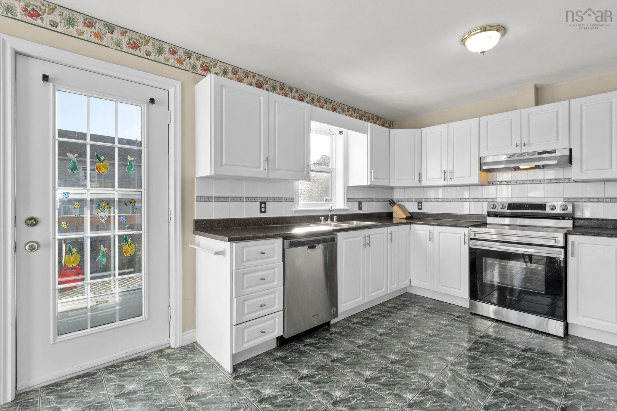 14 Suffolk Close, Halifax, NS (MLS 202524821)