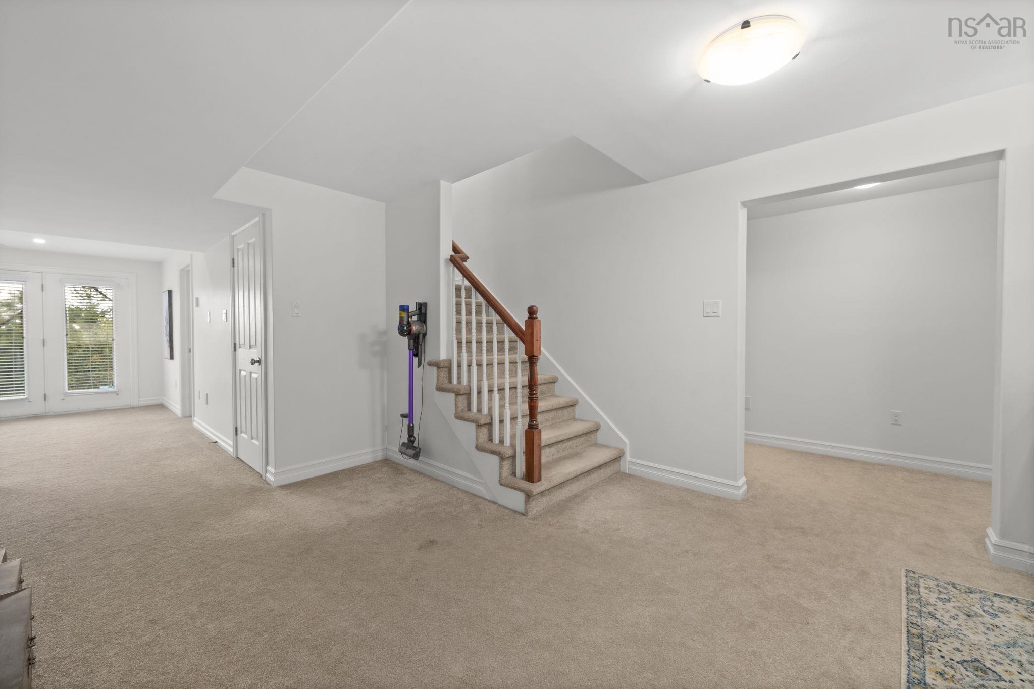 24 Vanier Way, Bedford, NS (MLS 202524824)