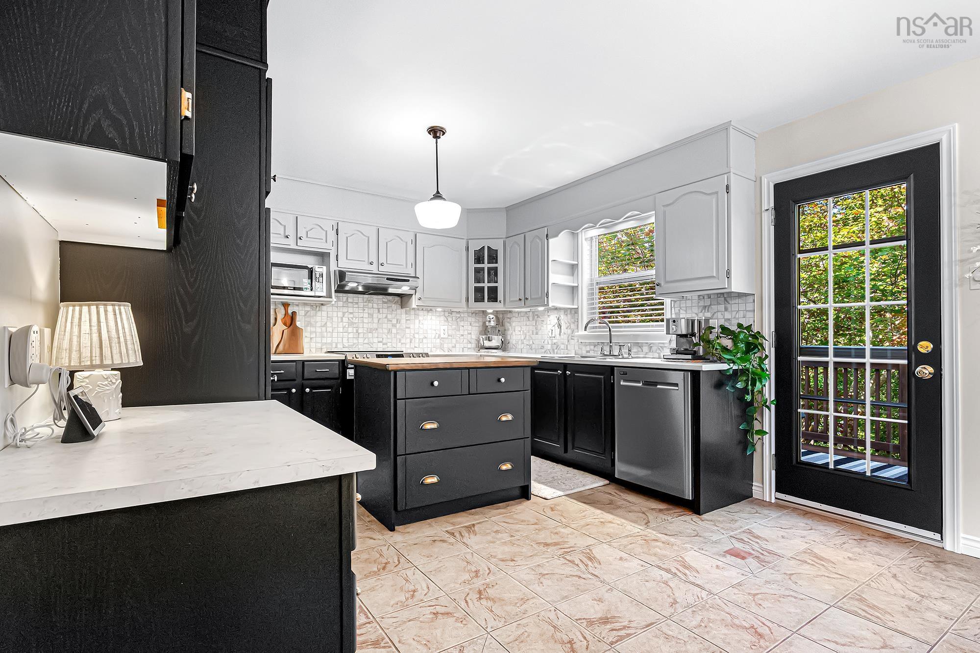 32 Auburn Drive, Dartmouth, NS (MLS 202524833)