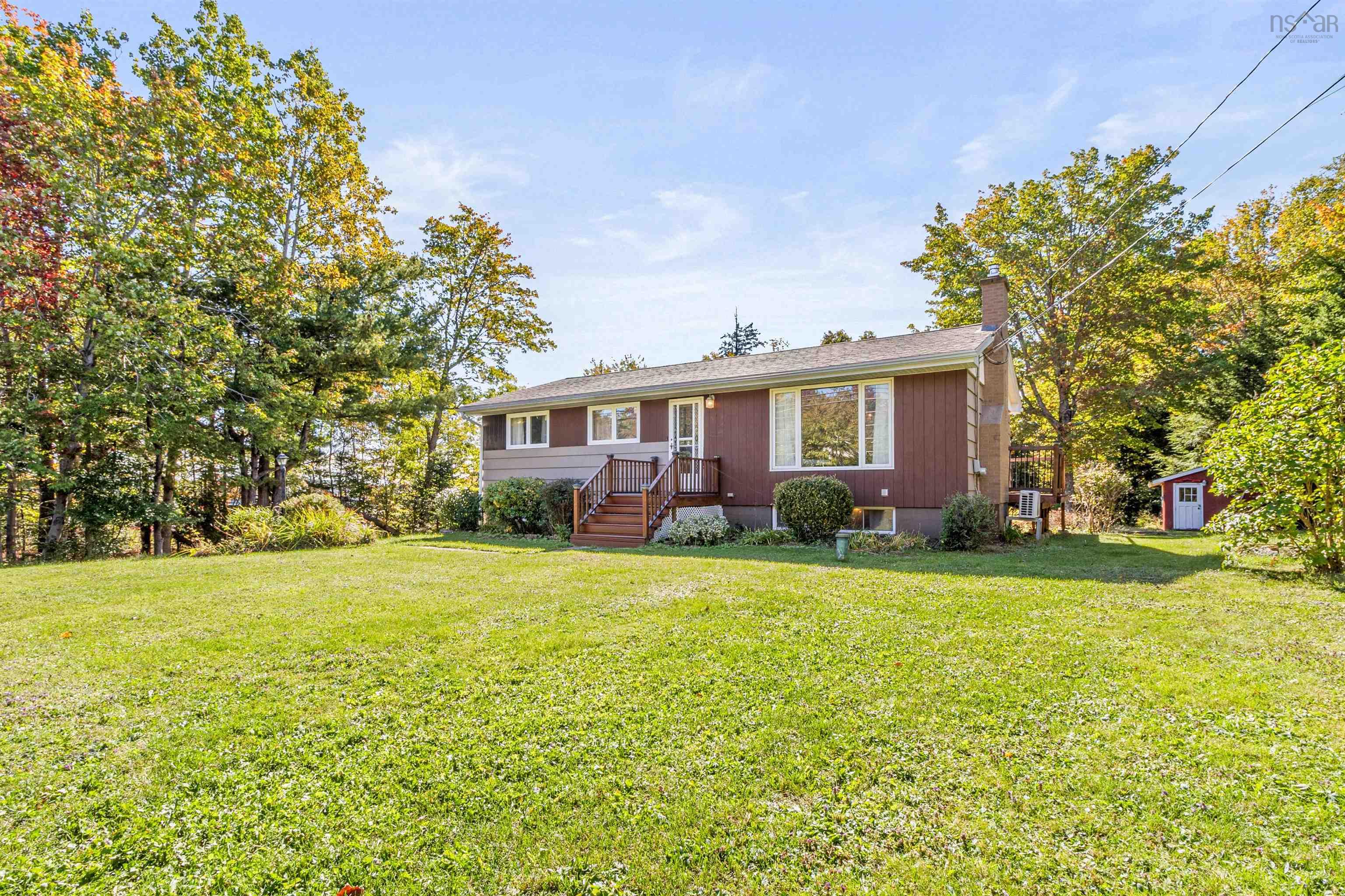 1059 Fall River Road, Fall River, NS (MLS 202524898)