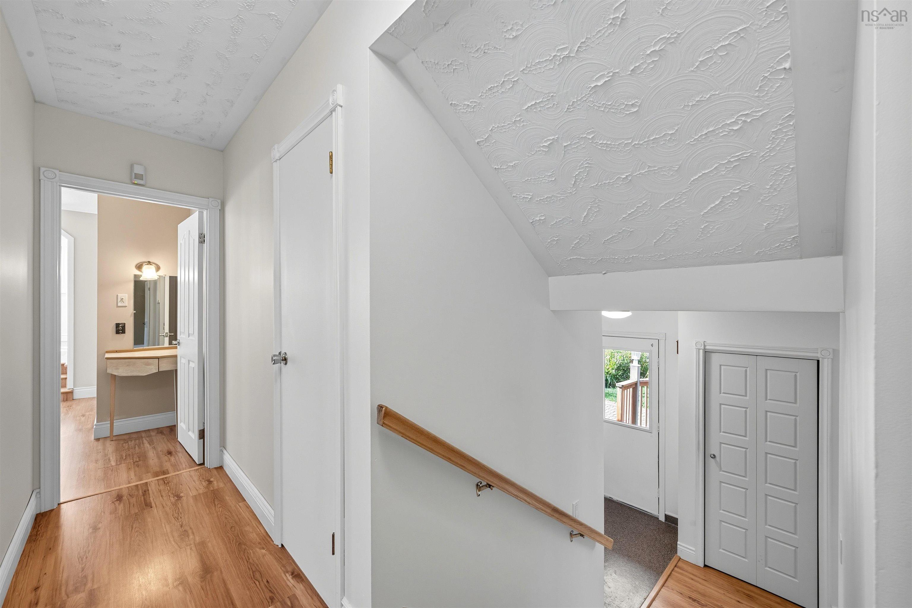 206 Lakeview Road, Lakeview, NS (MLS 202524902)