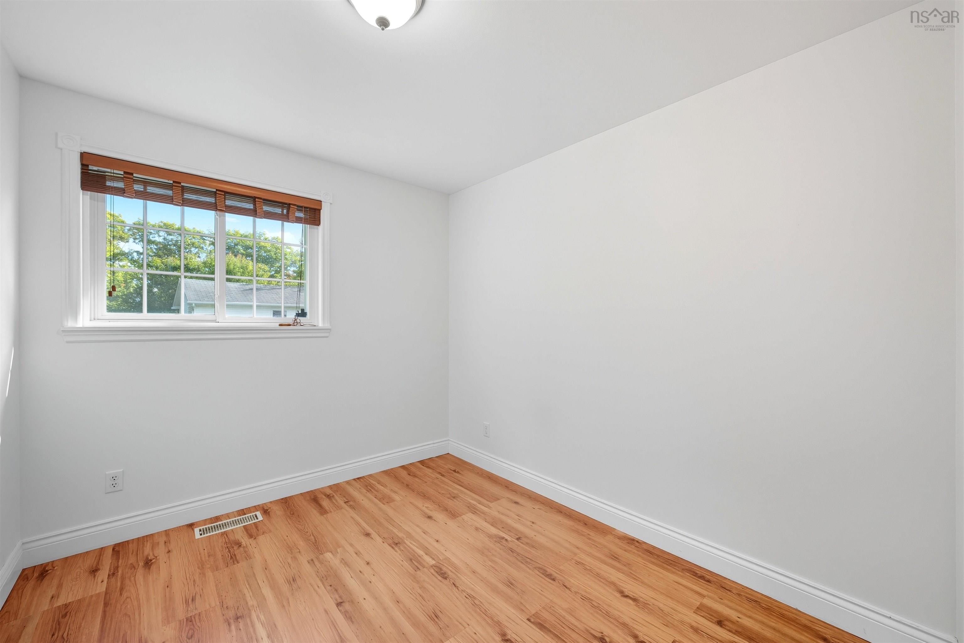 206 Lakeview Road, Lakeview, NS (MLS 202524902)