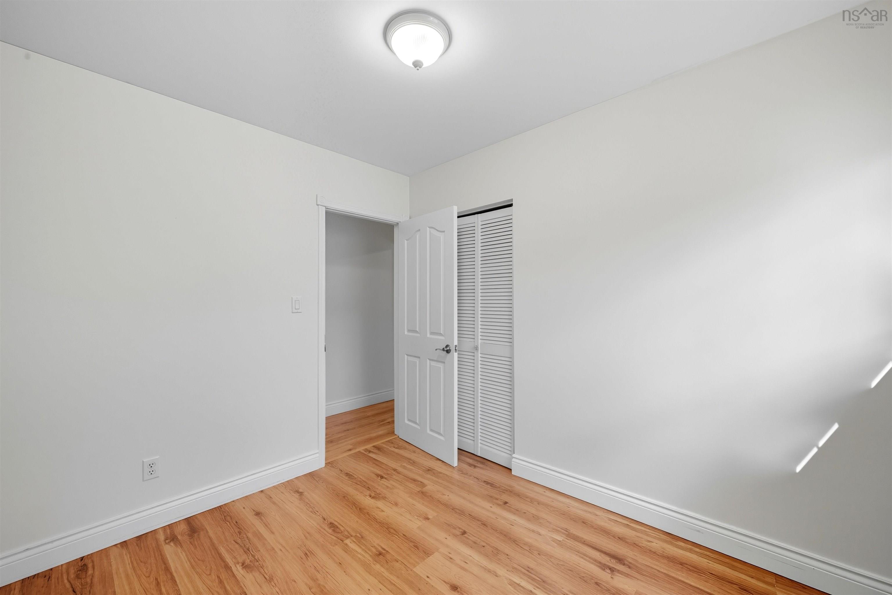 206 Lakeview Road, Lakeview, NS (MLS 202524902)