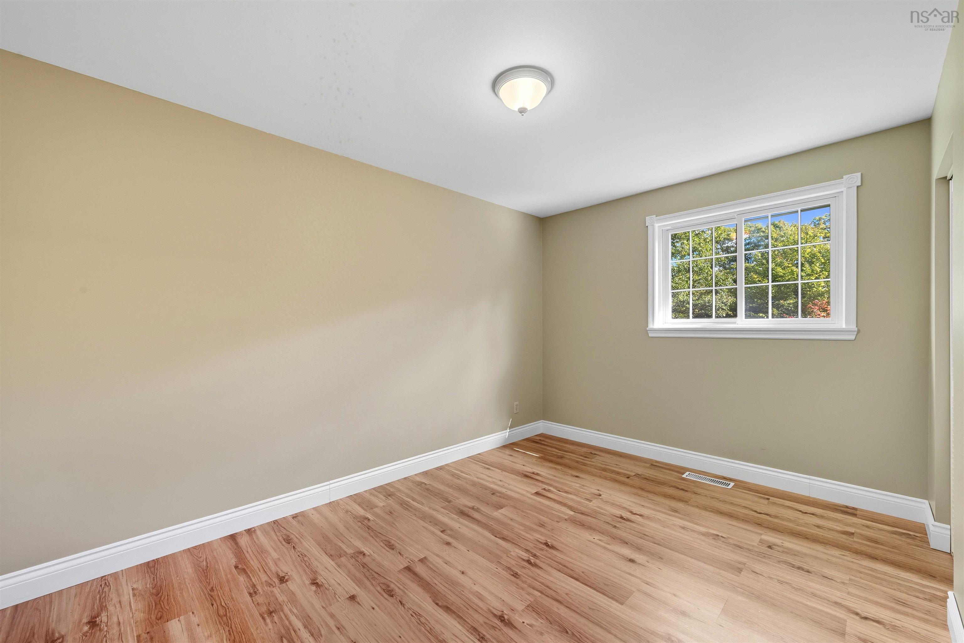 206 Lakeview Road, Lakeview, NS (MLS 202524902)