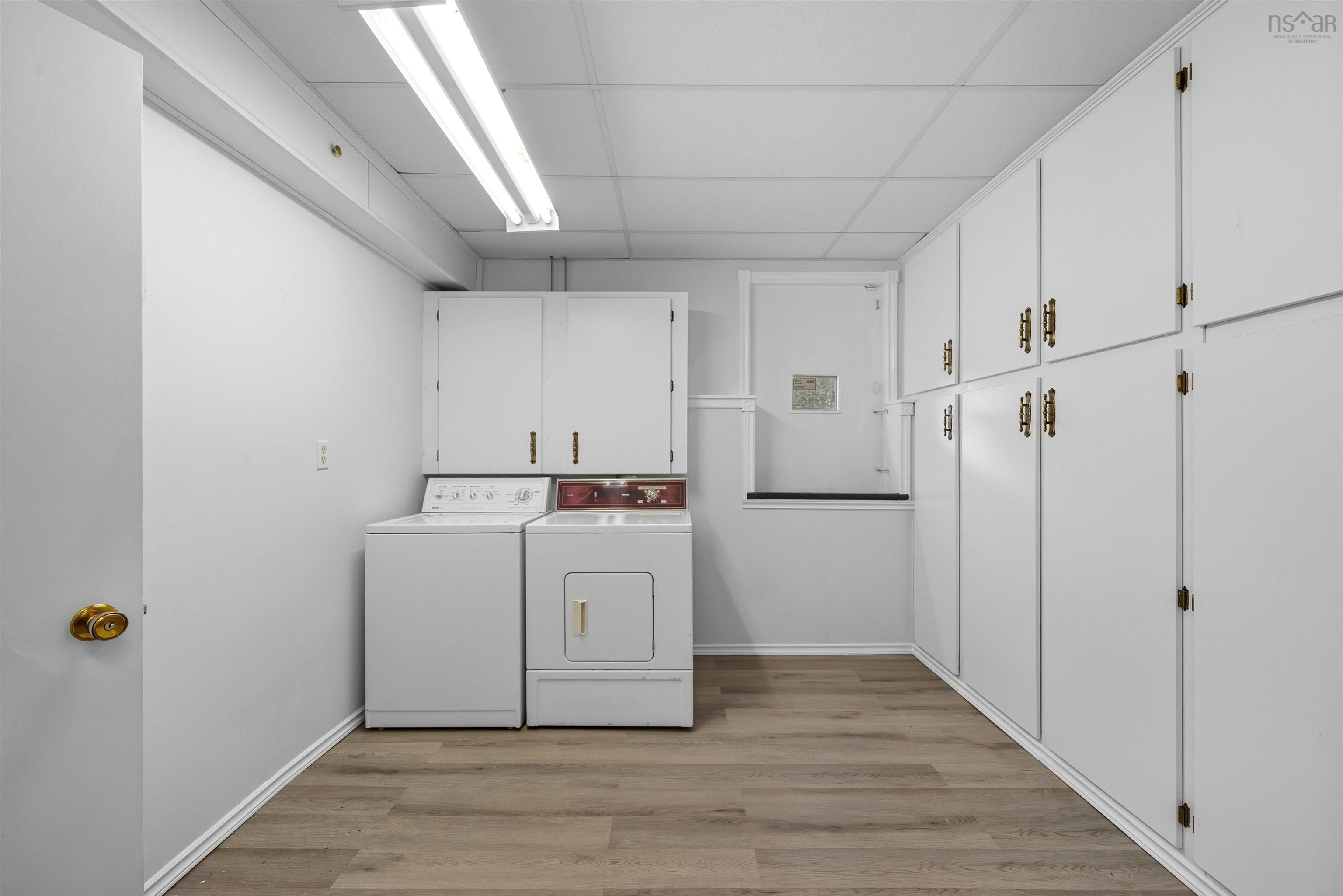 206 Lakeview Road, Lakeview, NS (MLS 202524902)