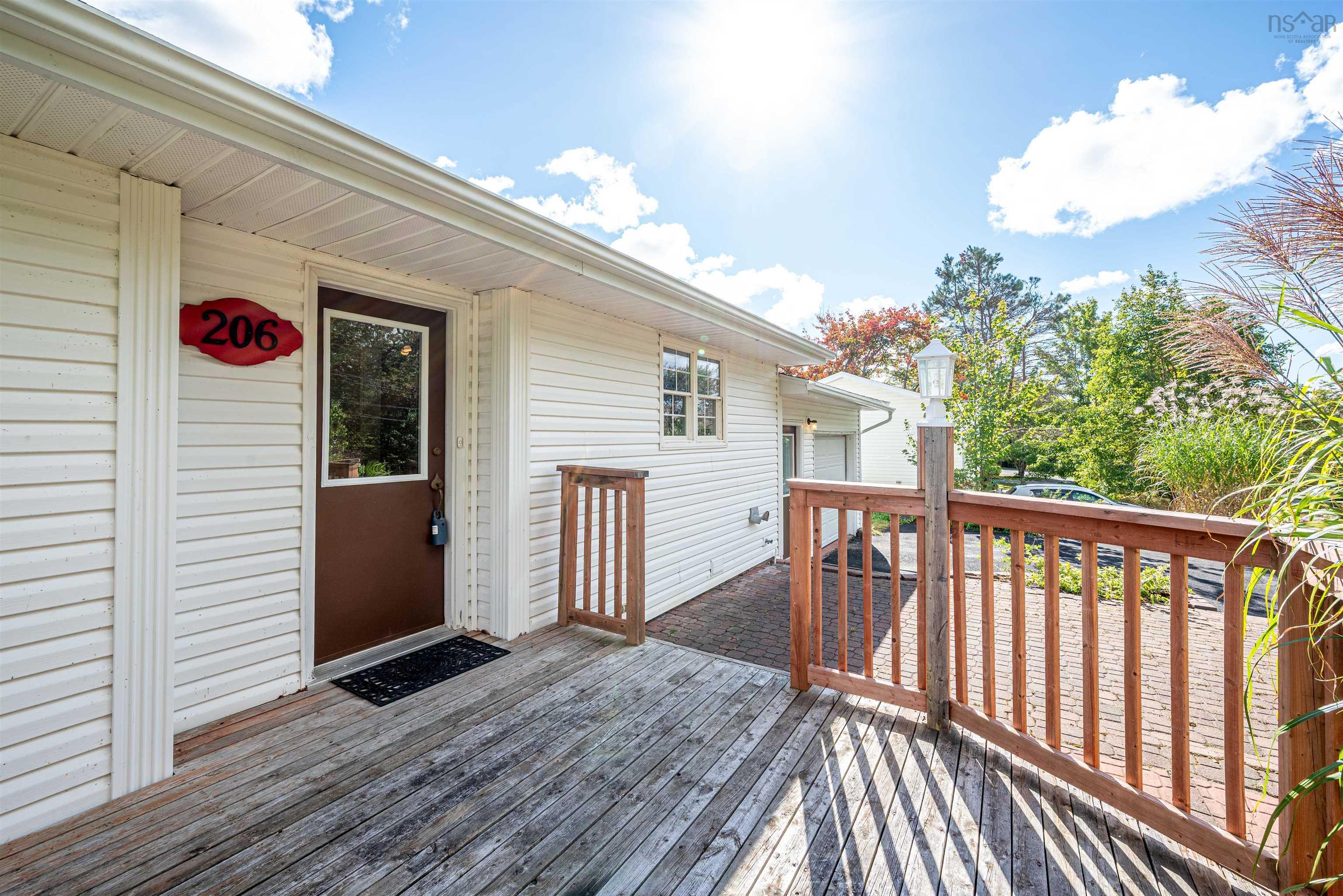 206 Lakeview Road, Lakeview, NS (MLS 202524902)