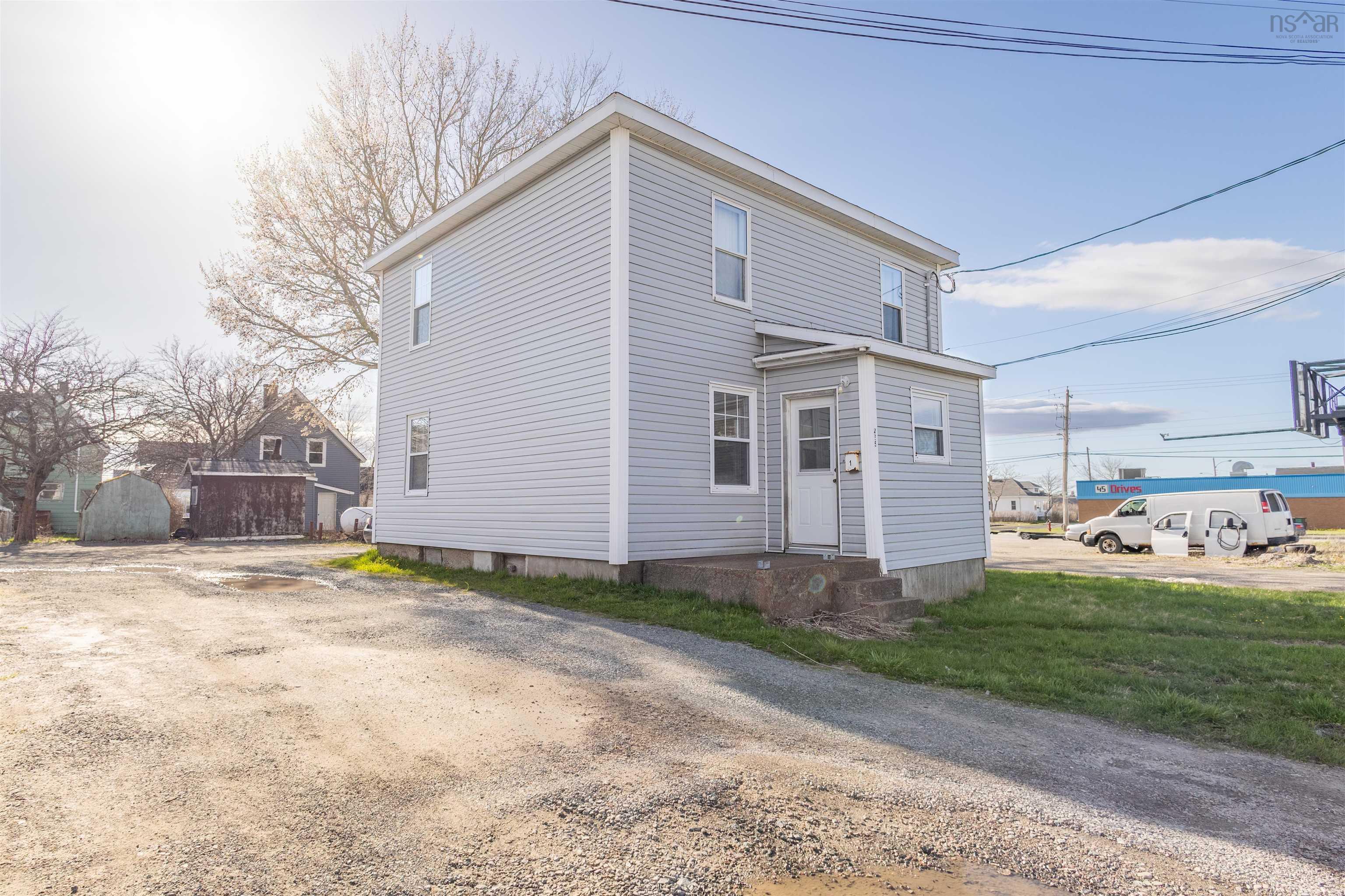 455 Whitney Avenue, Sydney, NS (MLS 202524950)