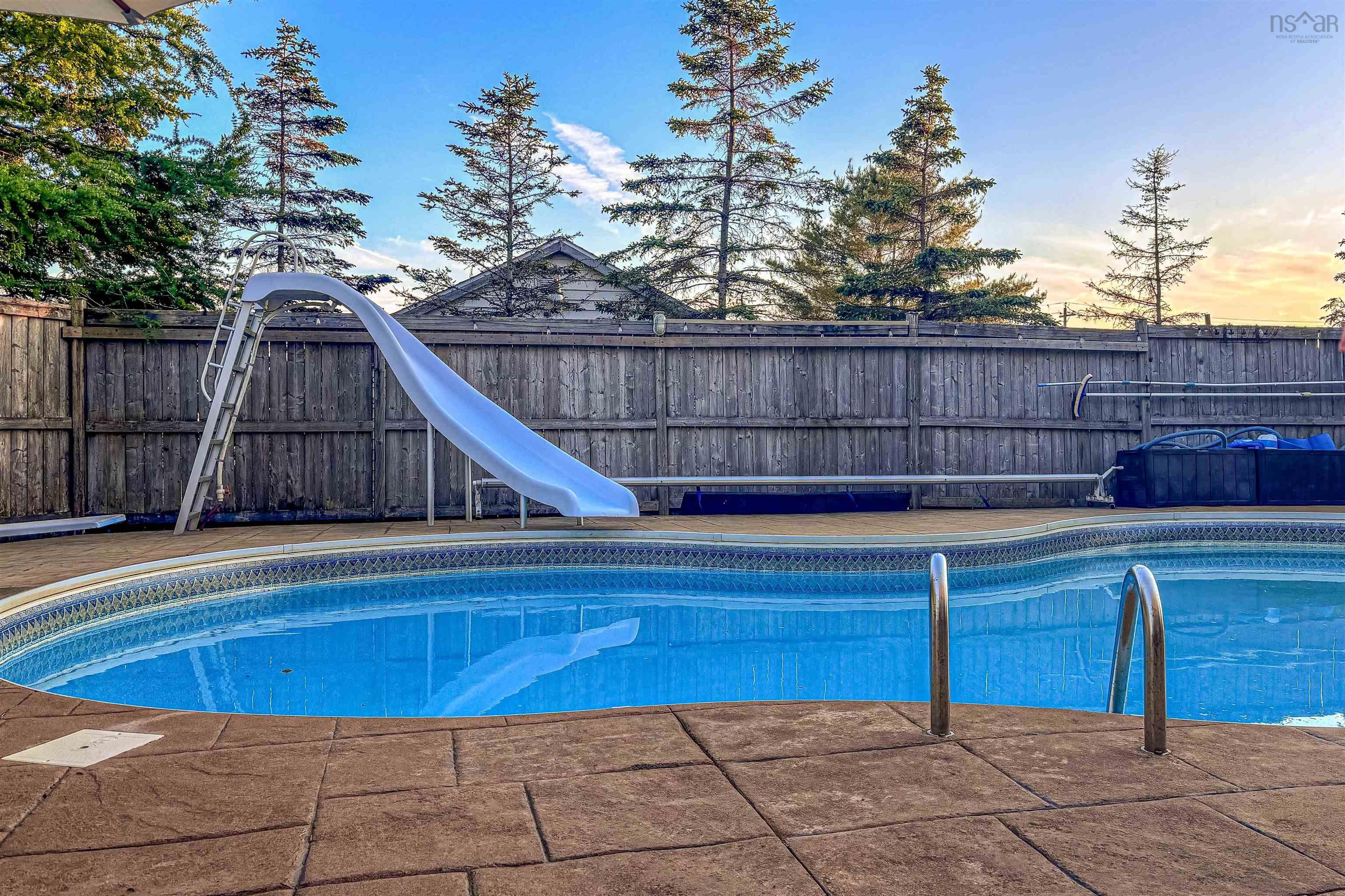 158 Pinewood Crescent, Cole Harbour, NS (MLS 202524958)