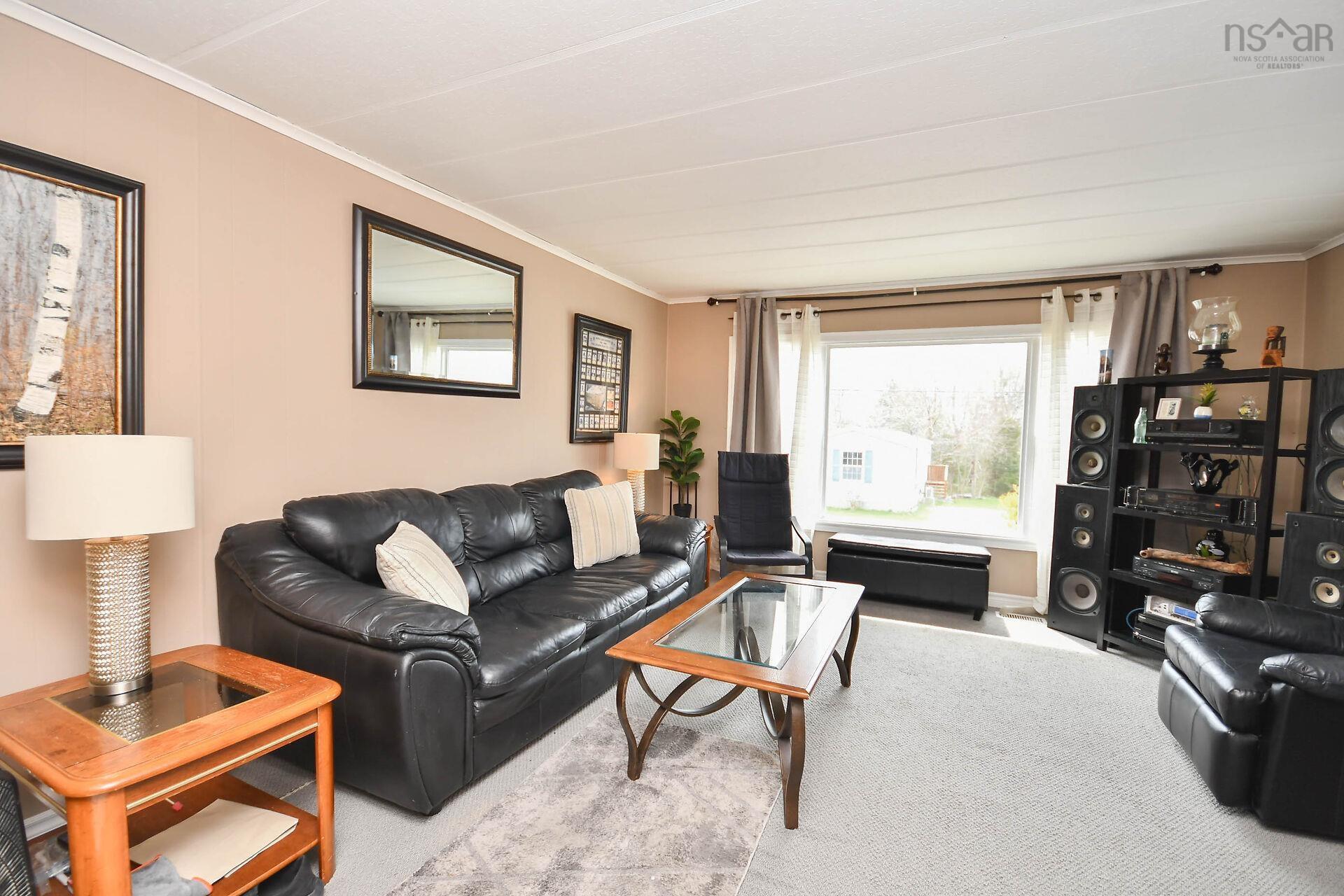 286 Parklane Drive, Lower Sackville, NS (MLS 202525015)