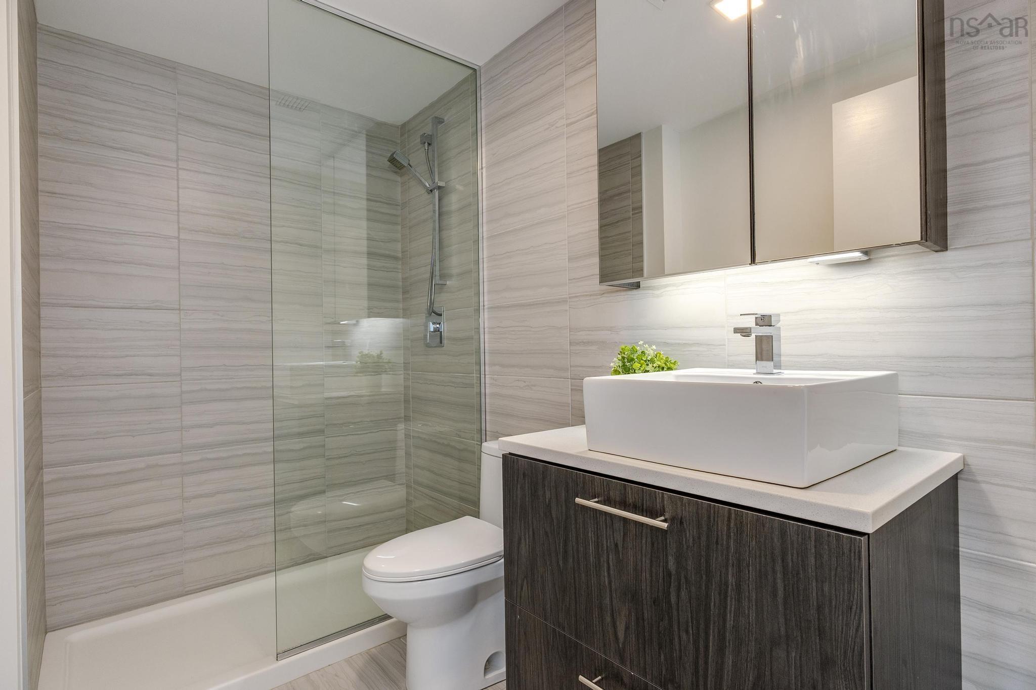 813 1048 Wellington Street, Halifax, NS (MLS 202525017)