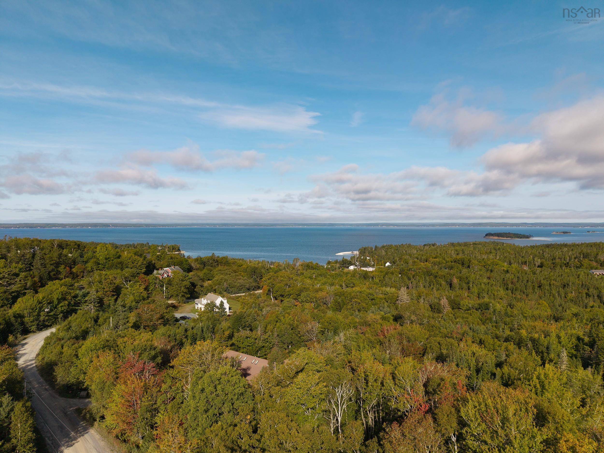 20 Bremner Drive, Hackett's Cove, NS (MLS 202525021)