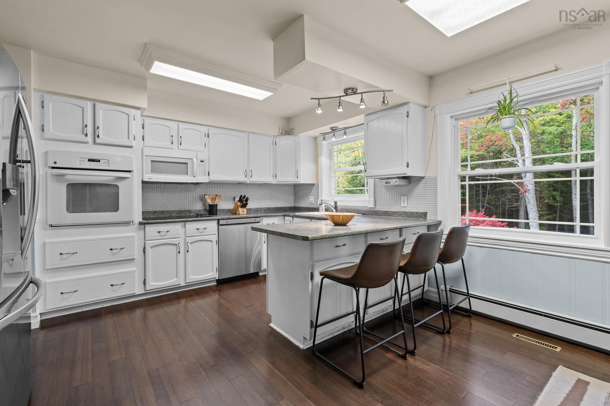 11 Killarney Drive, Bedford, NS (MLS 202525045)